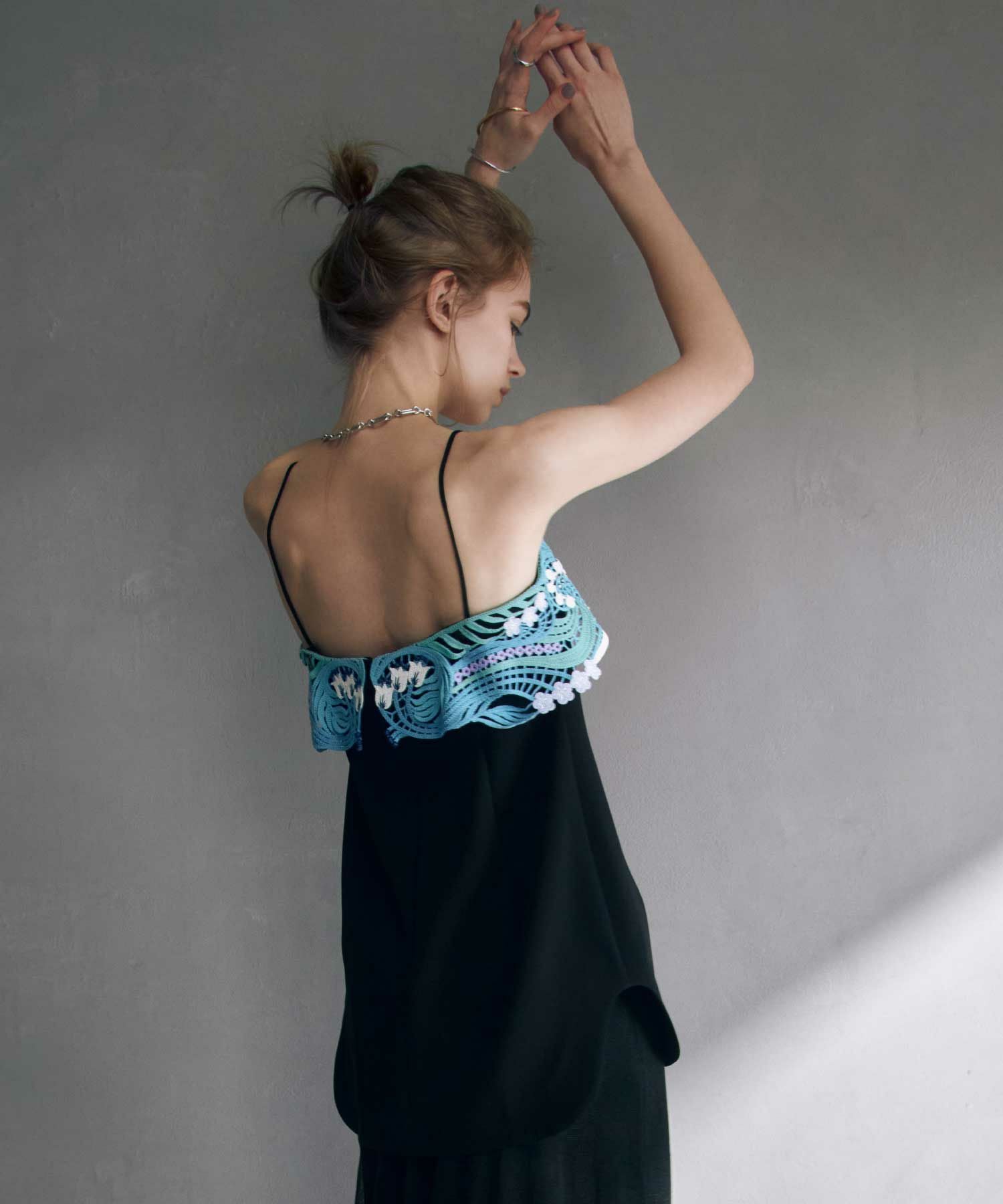 Mame Kurogouchi(マメ クロゴウチ)】 PARIGOT別注 Embroidered