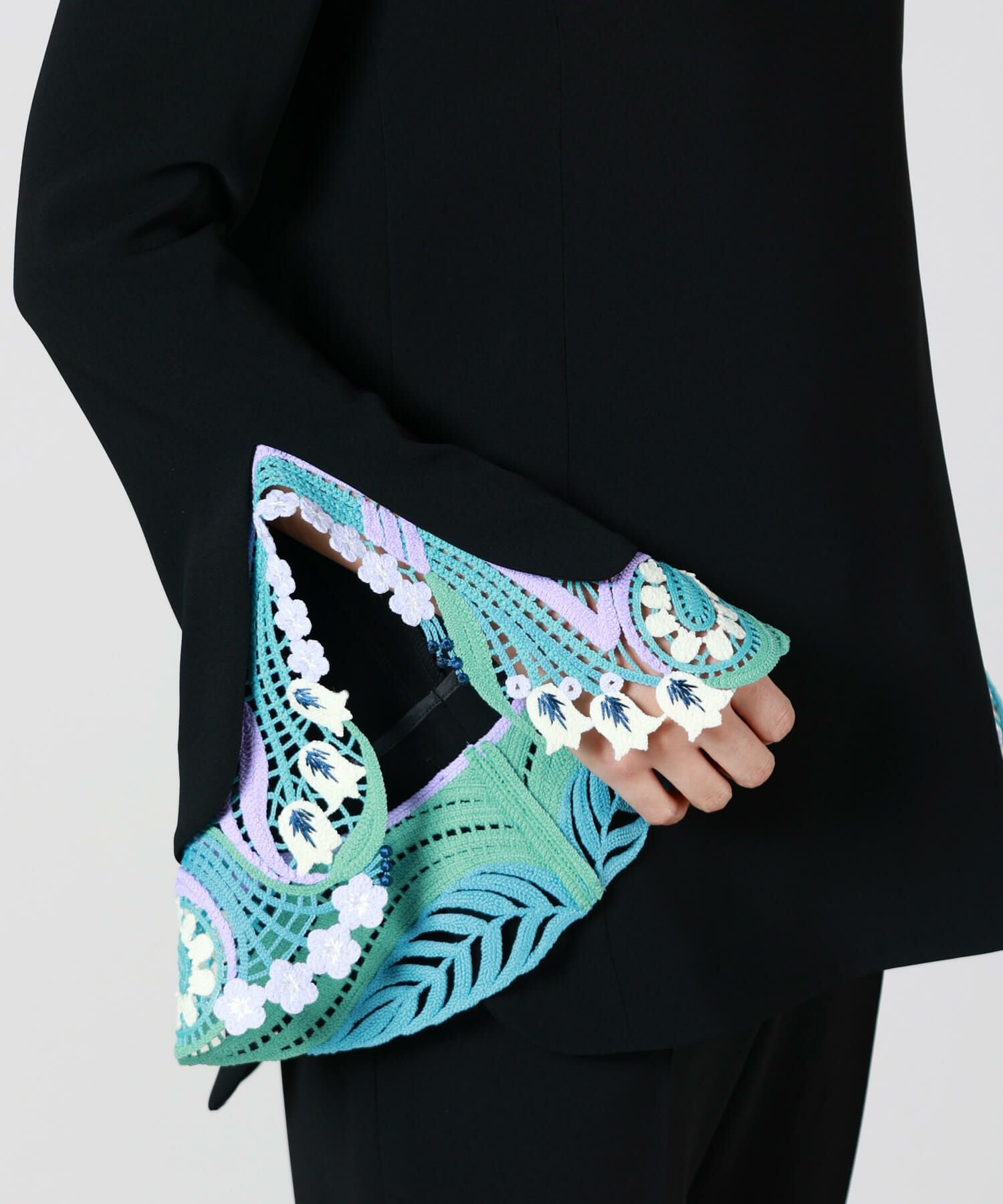 Mame Kurogouchi(マメ クロゴウチ)】 PARIGOT別注 Embroidered Cuffs