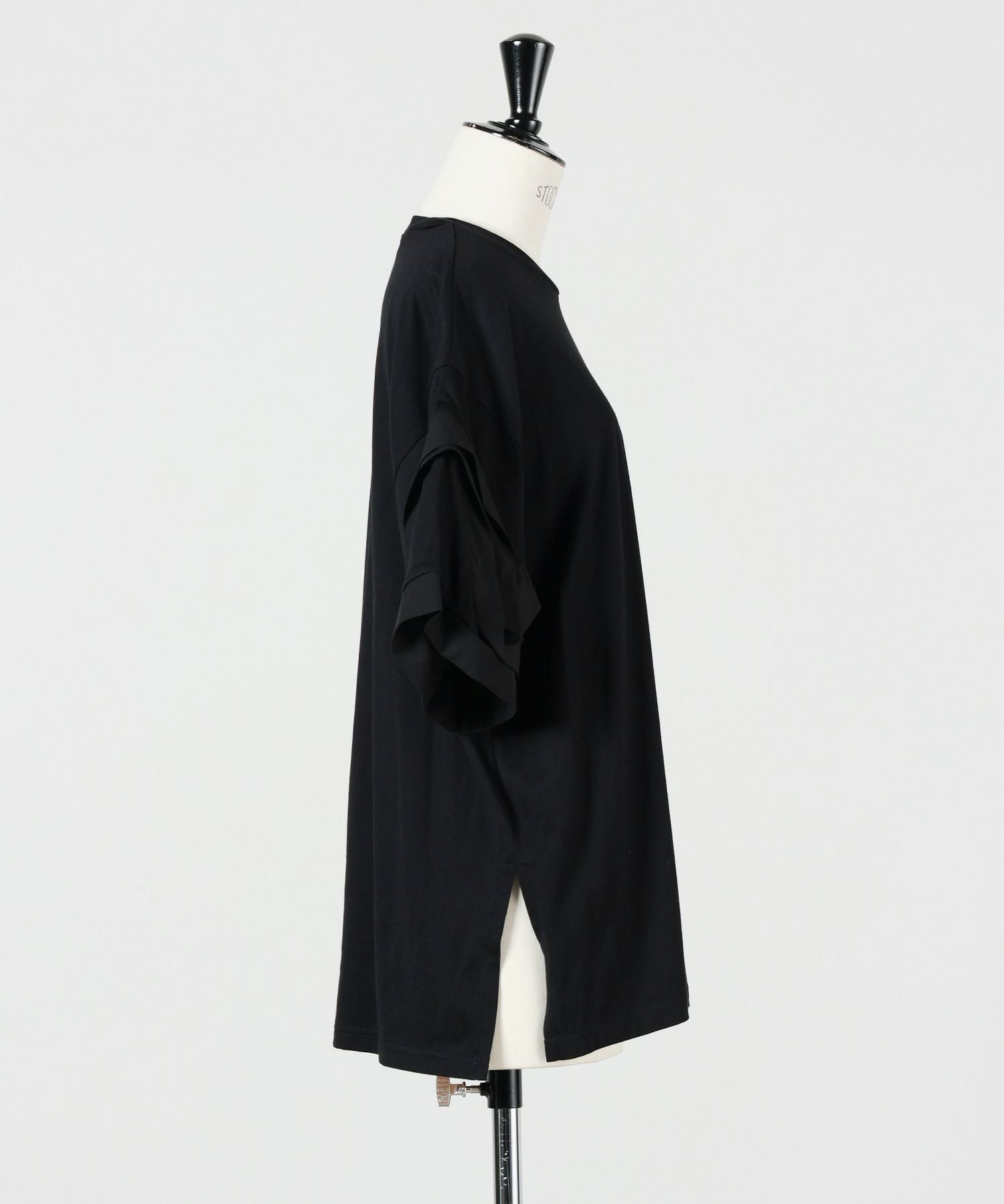 ENFOLD(エンフォルド)】 FLOWER SLEEVE T-SHIRT｜PARIGOT ONLINE