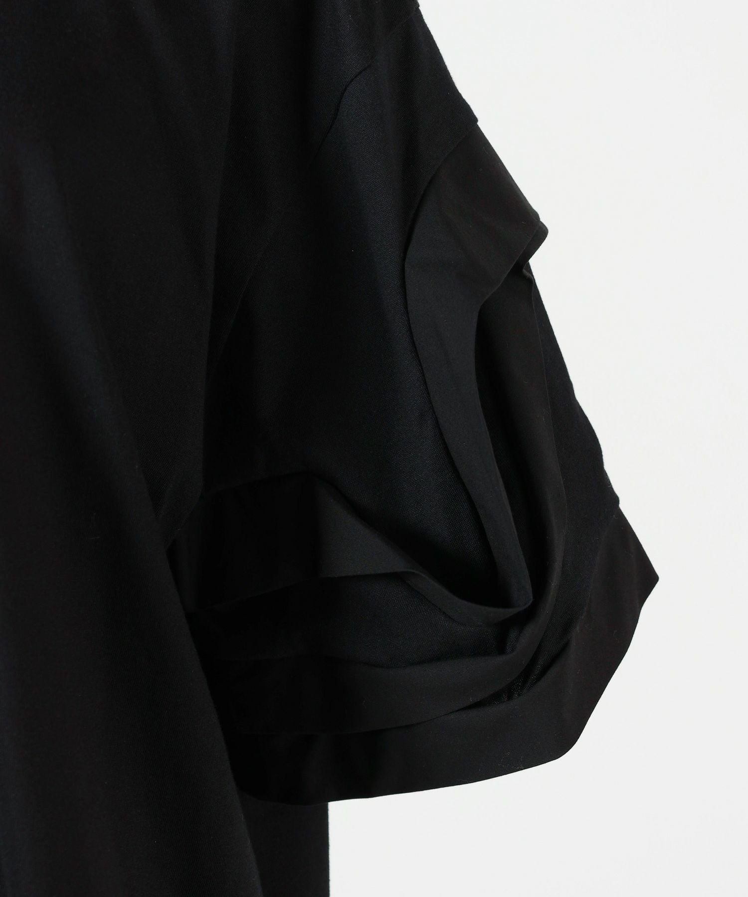 ENFOLD(エンフォルド)】 FLOWER SLEEVE T-SHIRT｜PARIGOT ONLINE