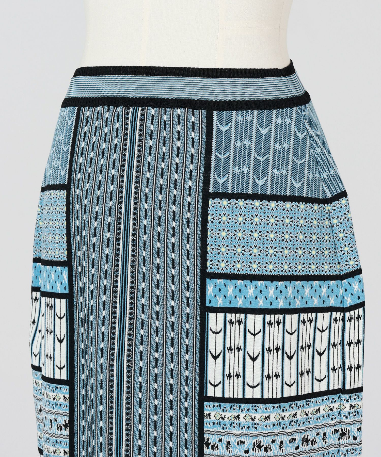 Mame Kurogouchi(マメ クロゴウチ)】 Geometric Pattern Knitted Skirt