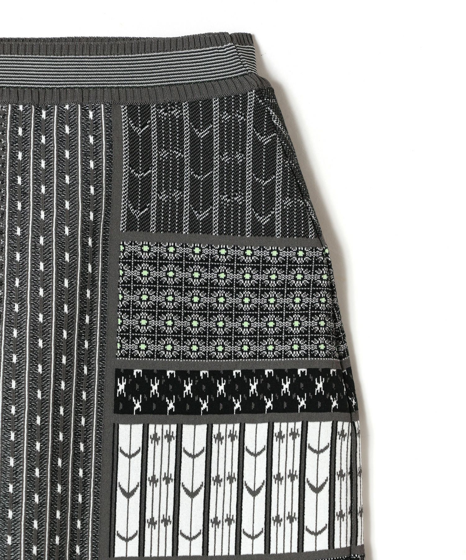 Mame Kurogouchi(マメ クロゴウチ)】 Geometric Pattern Knitted Skirt