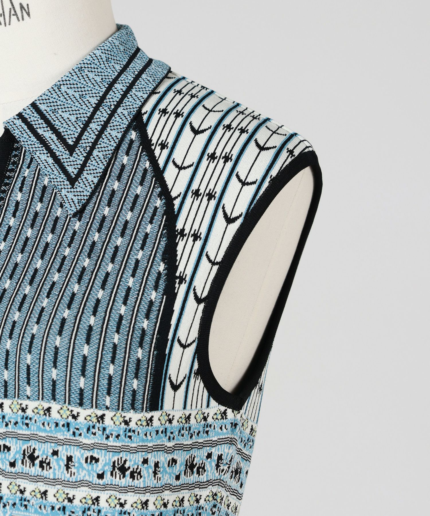 Mame Kurogouchi(マメ クロゴウチ)】 Geometric Pattern Knitted Dress