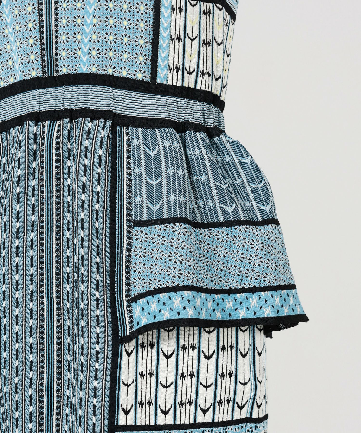 Mame Kurogouchi(マメ クロゴウチ)】 Geometric Pattern Knitted Dress
