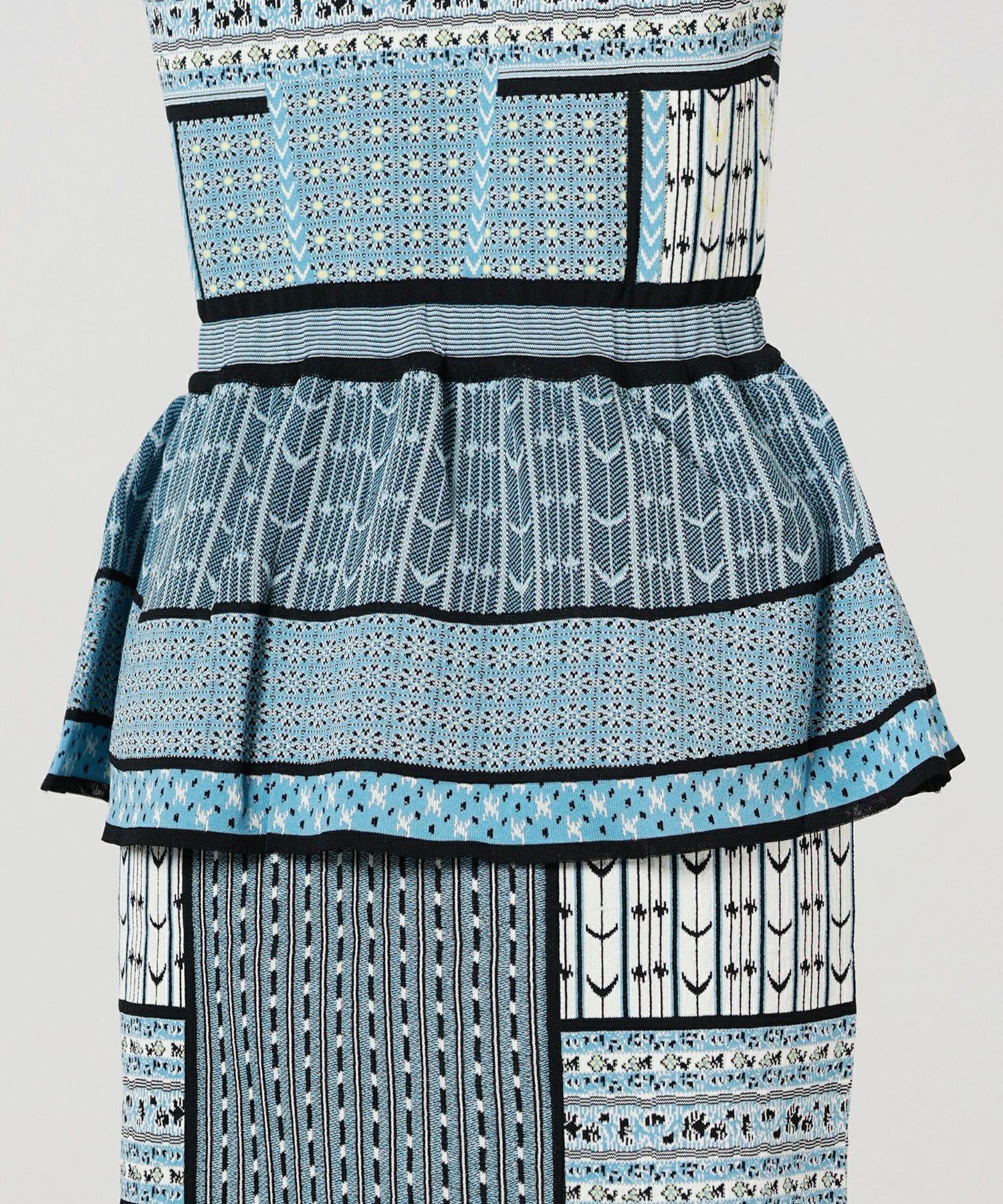 Mame Kurogouchi(マメ クロゴウチ)】 Geometric Pattern Knitted Dress