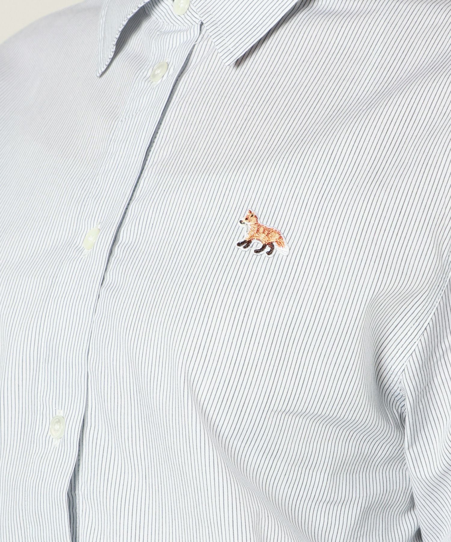 MAISON KITSUNE(メゾンキツネ)】 ドローストリング クロップド シャツ