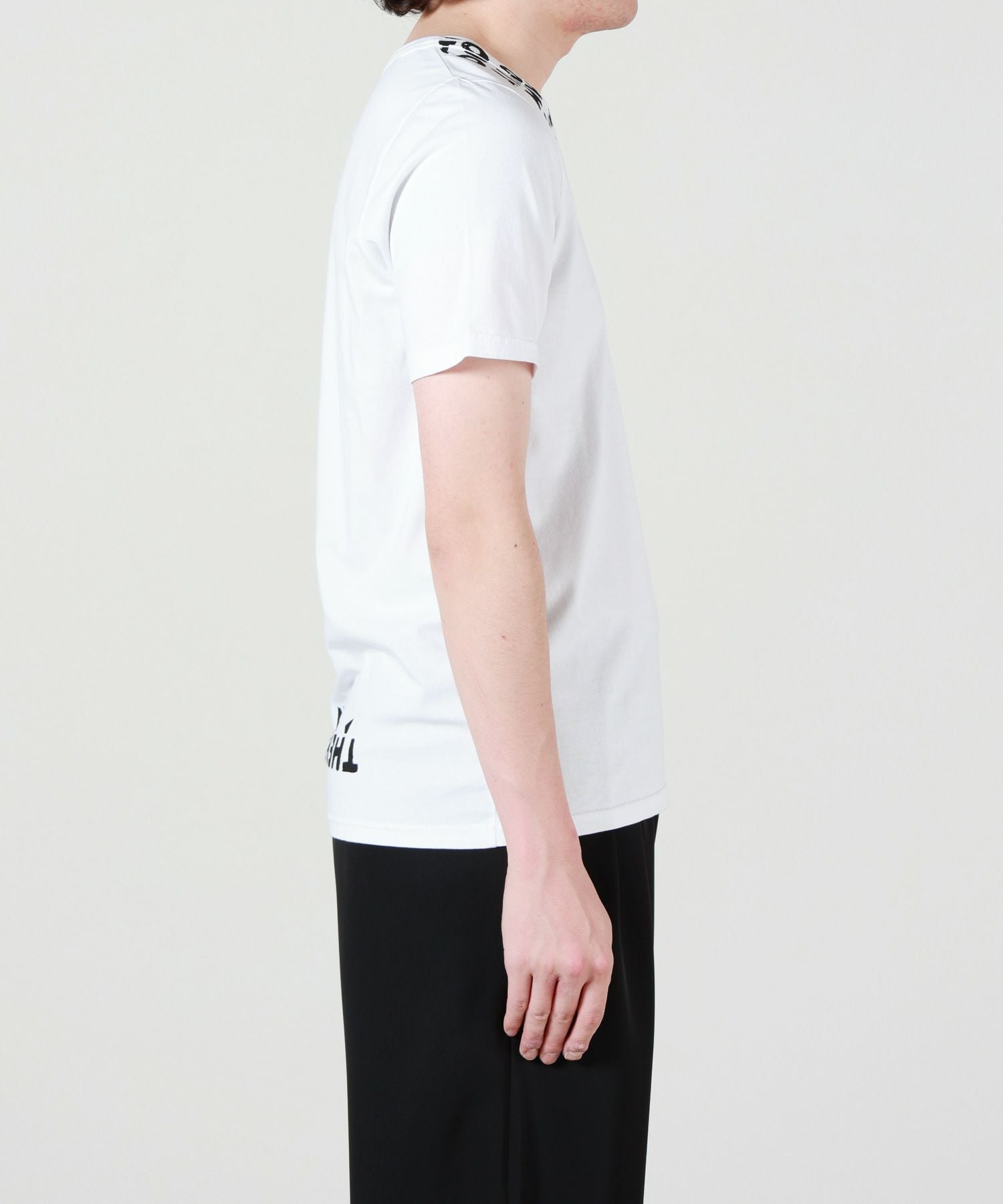 MM6 Maison Margiela(エムエムシックス メゾン マルジェラ)】 Vネック