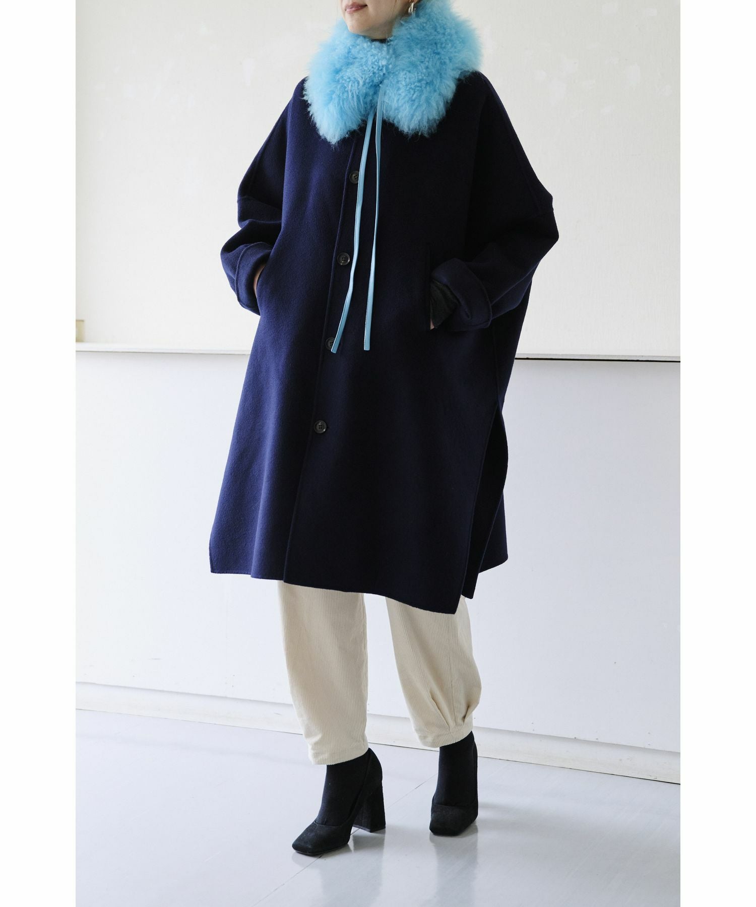 near.nippon(ニアーニッポン)】 ストール付ケープコート｜PARIGOT