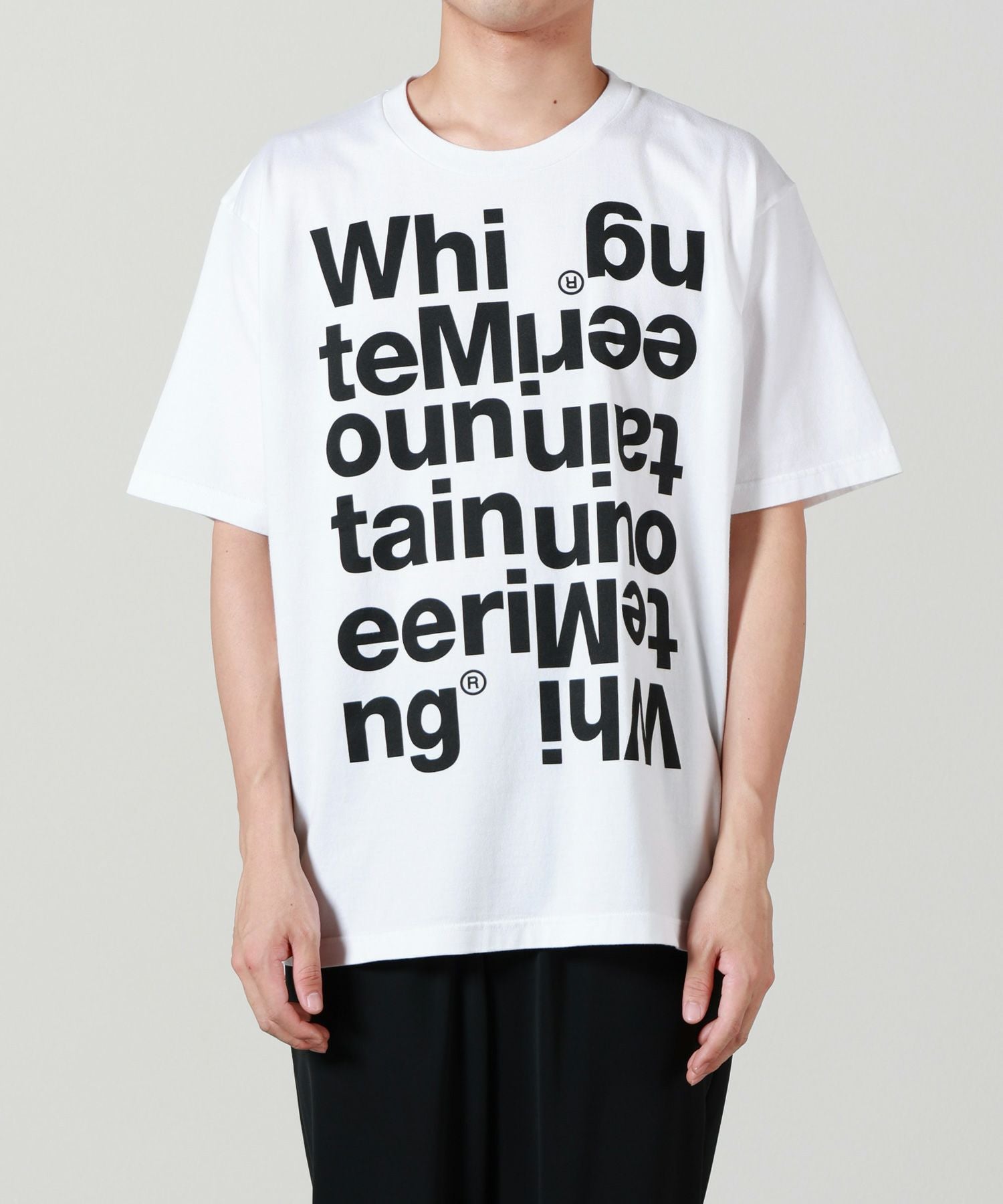 White Mountaineering(ホワイトマウンテニアリング)】 DOUBLE LOGOT