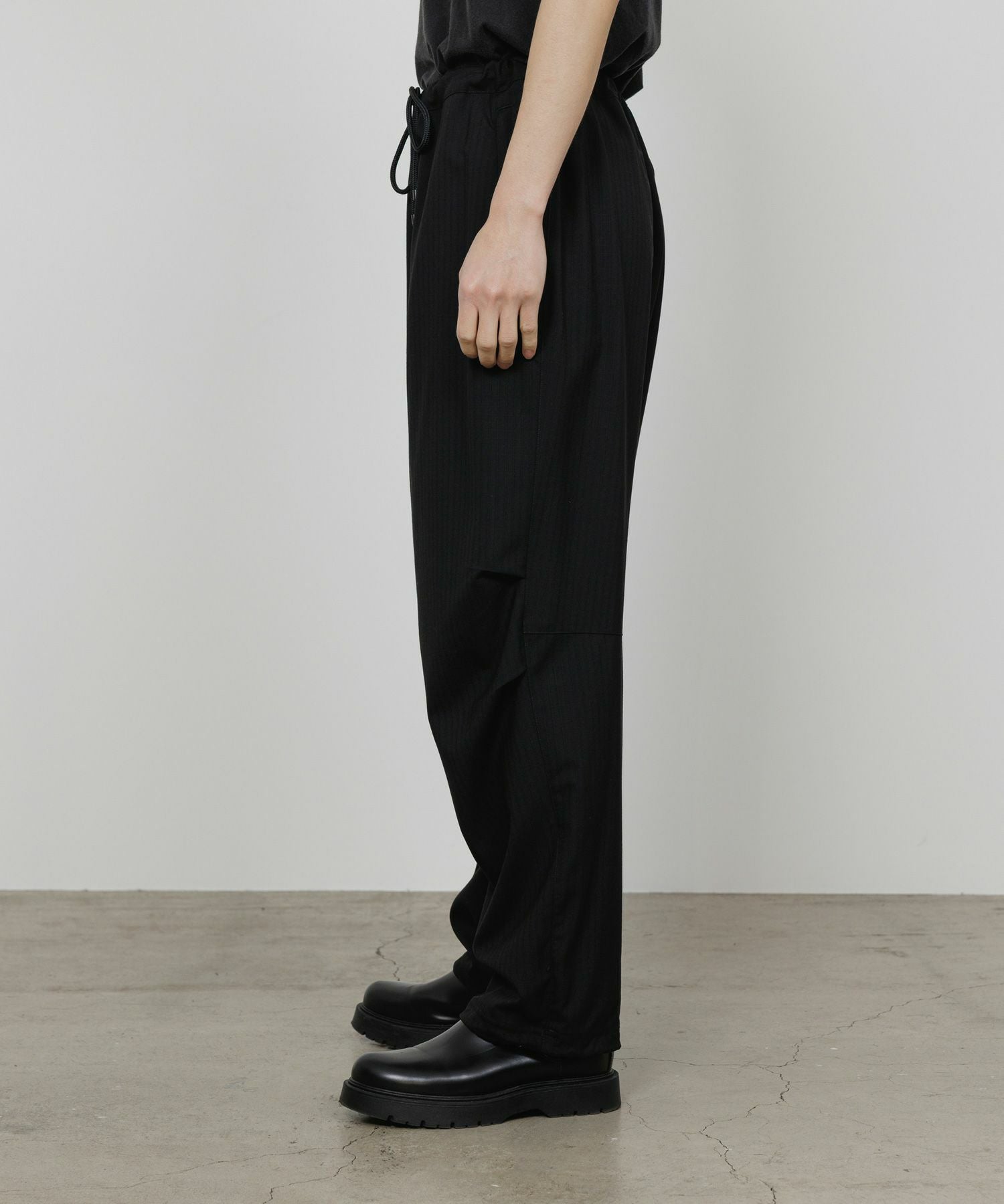 MARKAWARE(マーカウェア)】 2/60 ウールリップストップ トラックパンツ