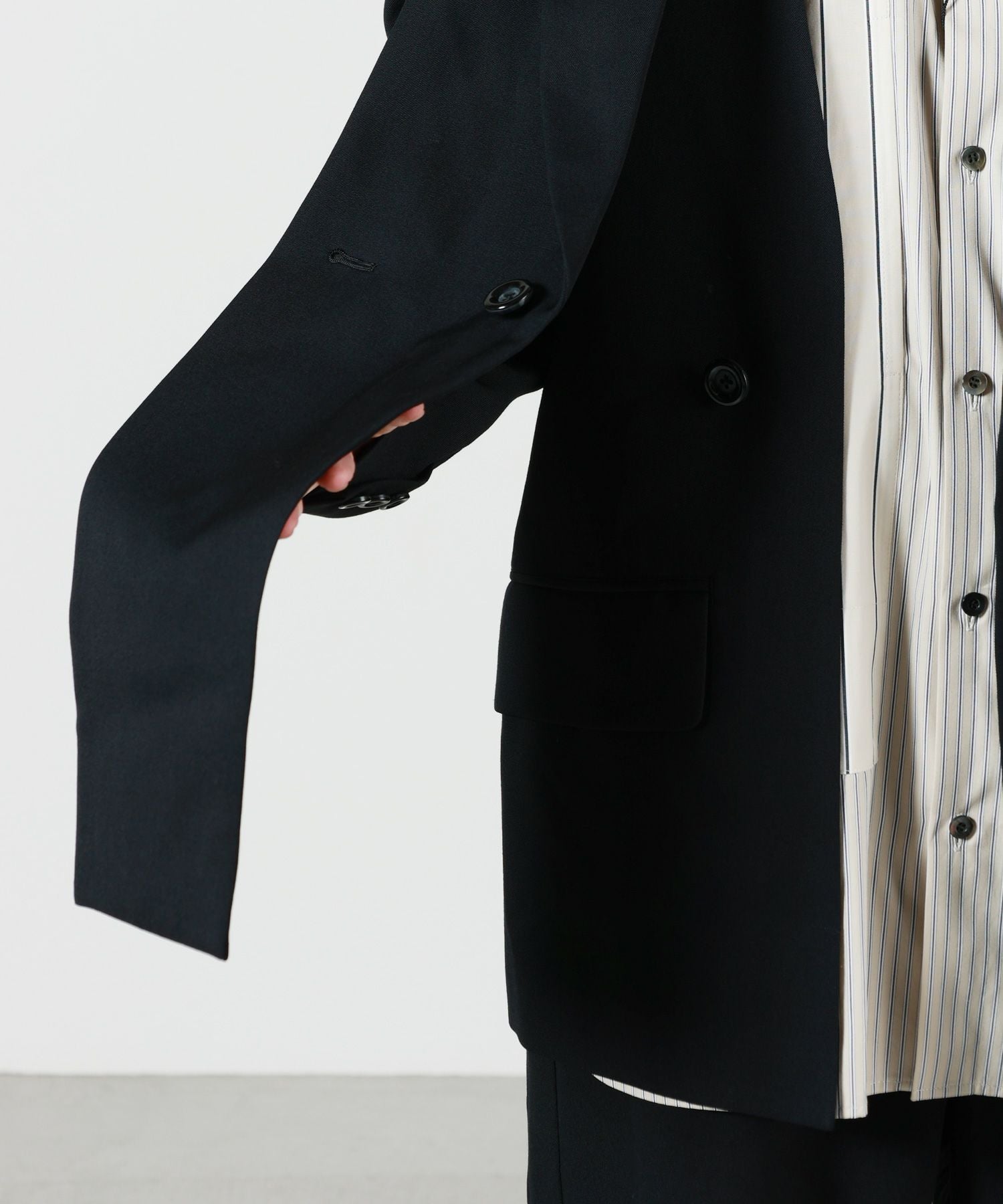 UJOH(ウジョー)】 Cut Up Drop Shoulder JKT｜PARIGOT ONLINE（パリゴ