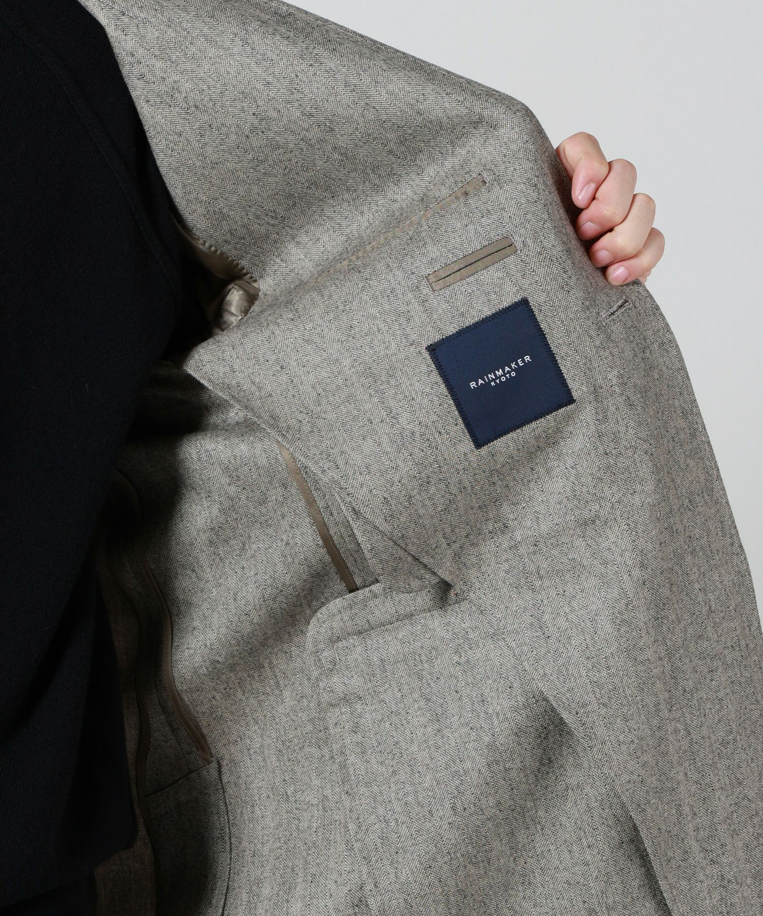 RAINMAKER(レインメーカー)】 NO COLLAR LONG JACKET｜PARIGOT ONLINE