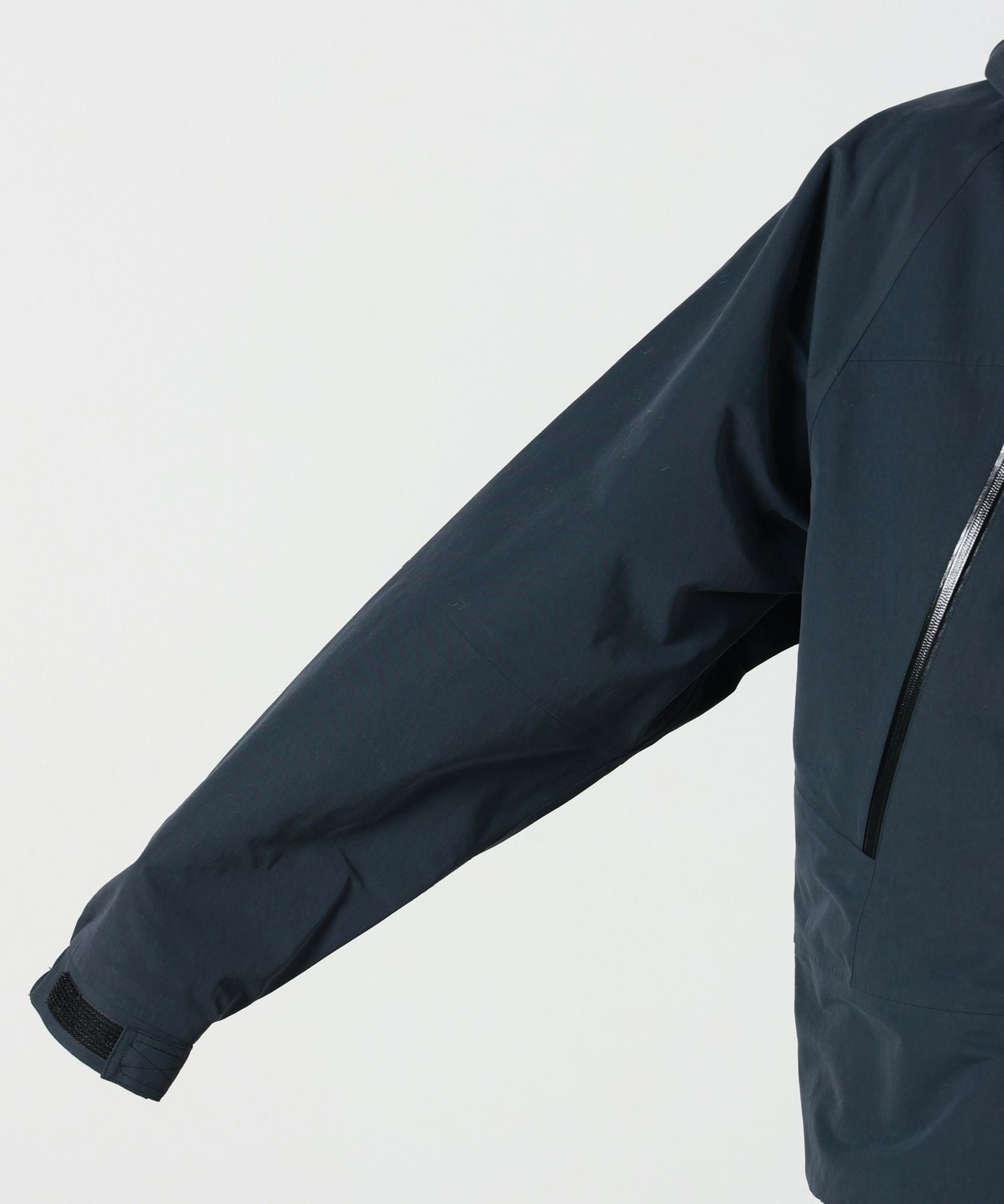RAINMAKER(レインメーカー)】 BREATHABLE WATERPROOF MOUTAIN PARKA