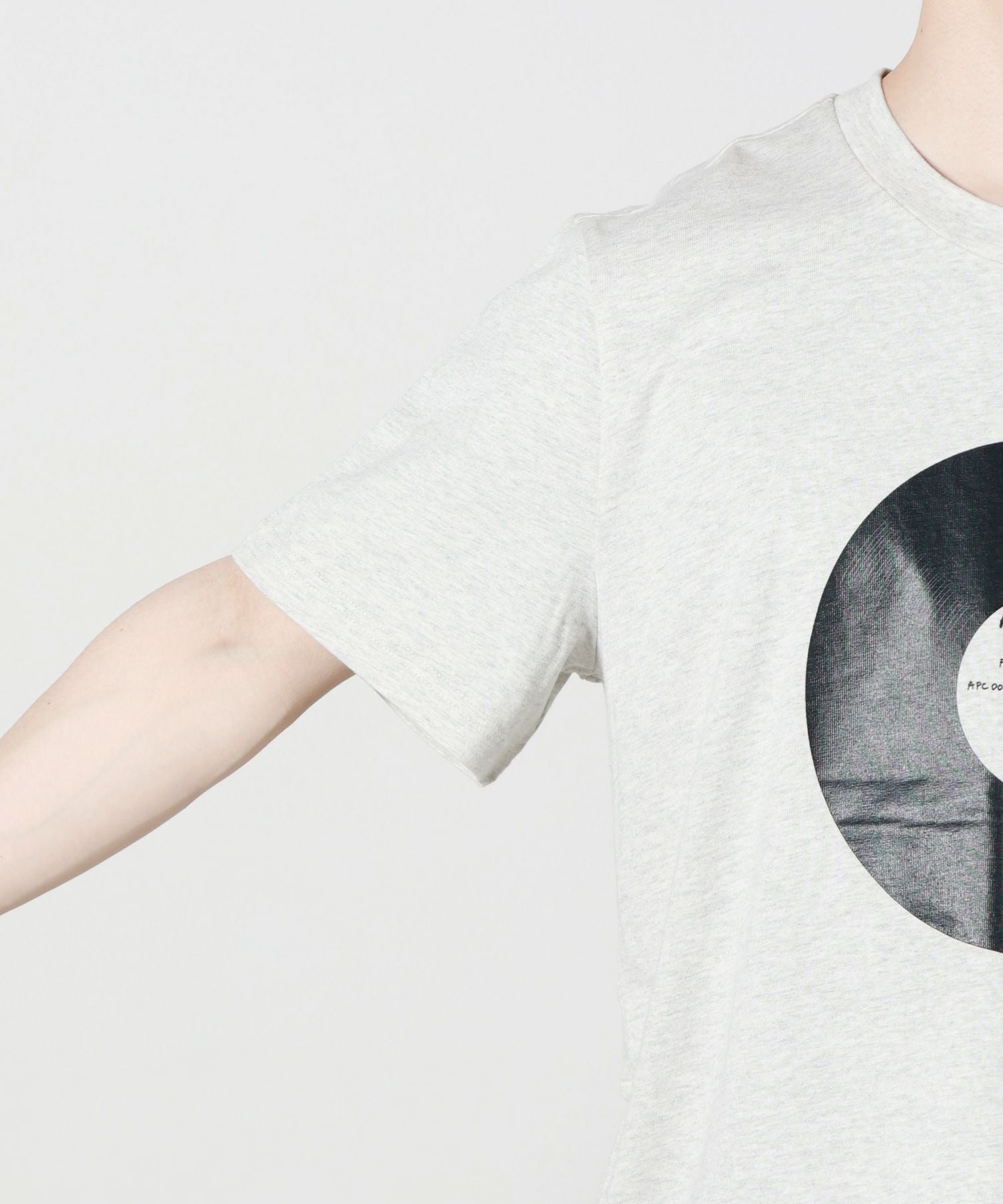 A.P.C.(アーペーセー)】 VINYL Tシャツ｜PARIGOT ONLINE（パリゴ
