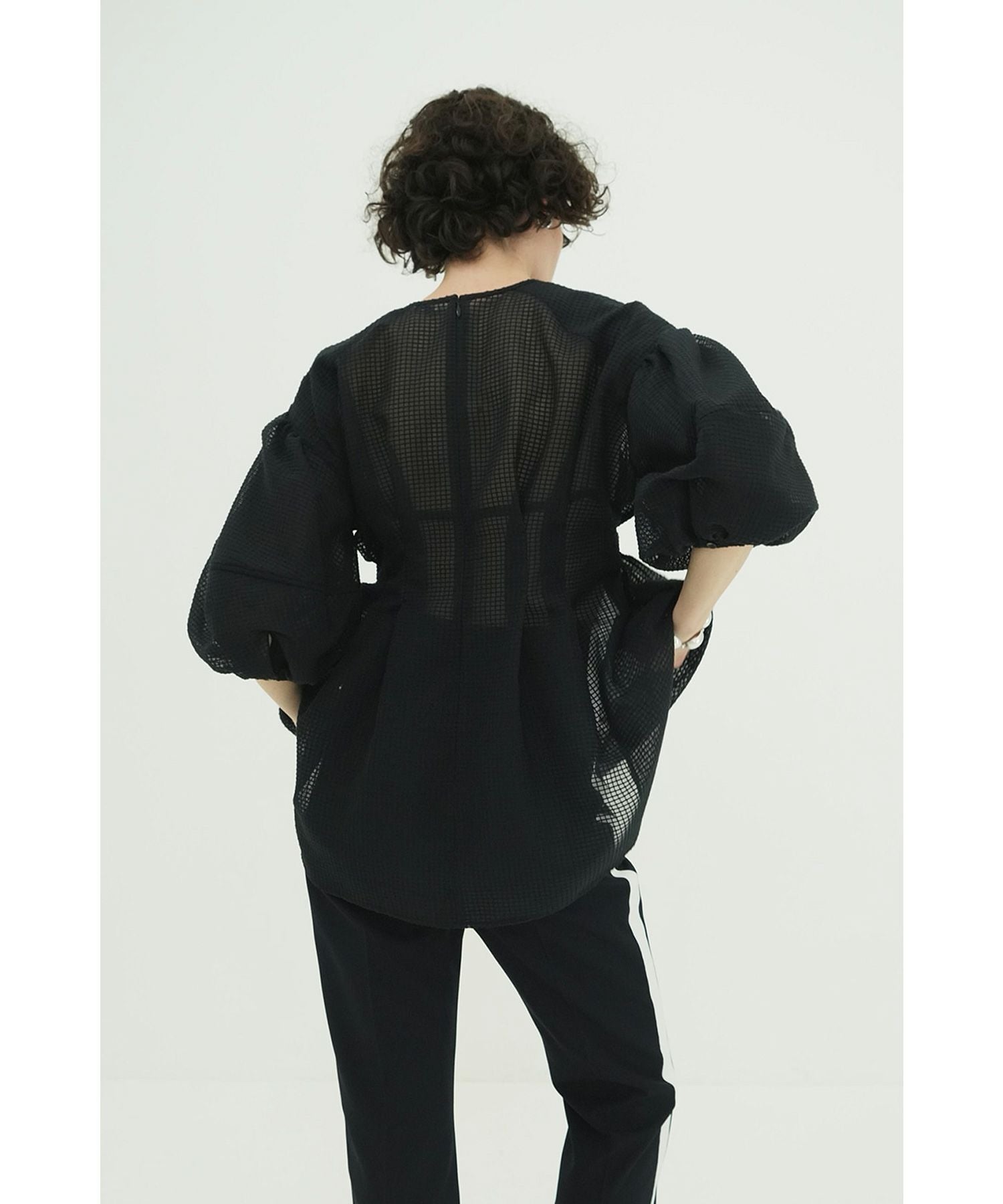 CLANE(クラネ)】 SHEER PLAID VOLUME SLEEVE TOPS｜PARIGOT ONLINE