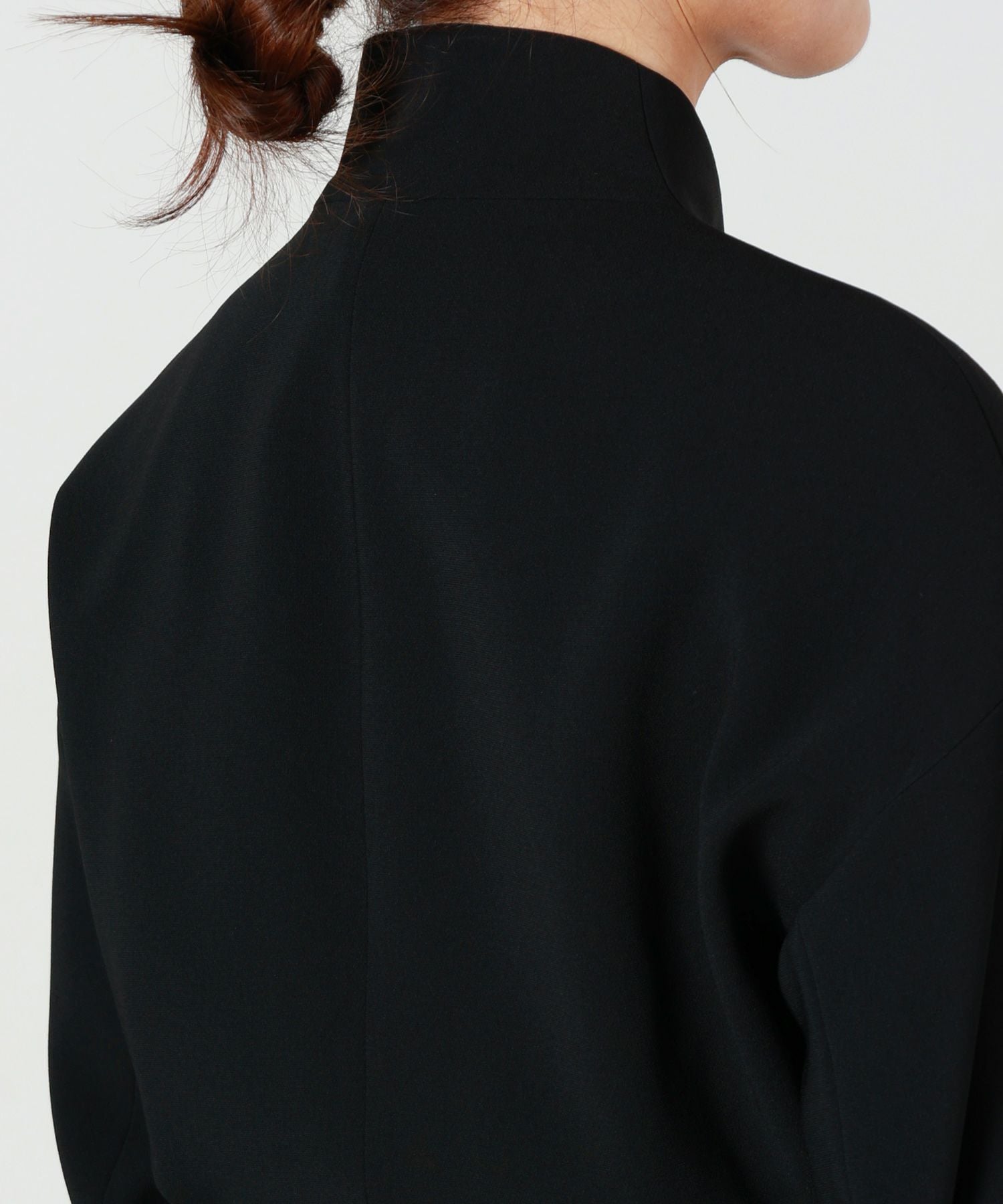 Mame Kurogouchi(マメ クロゴウチ)】 Acetate Polyester Collarless