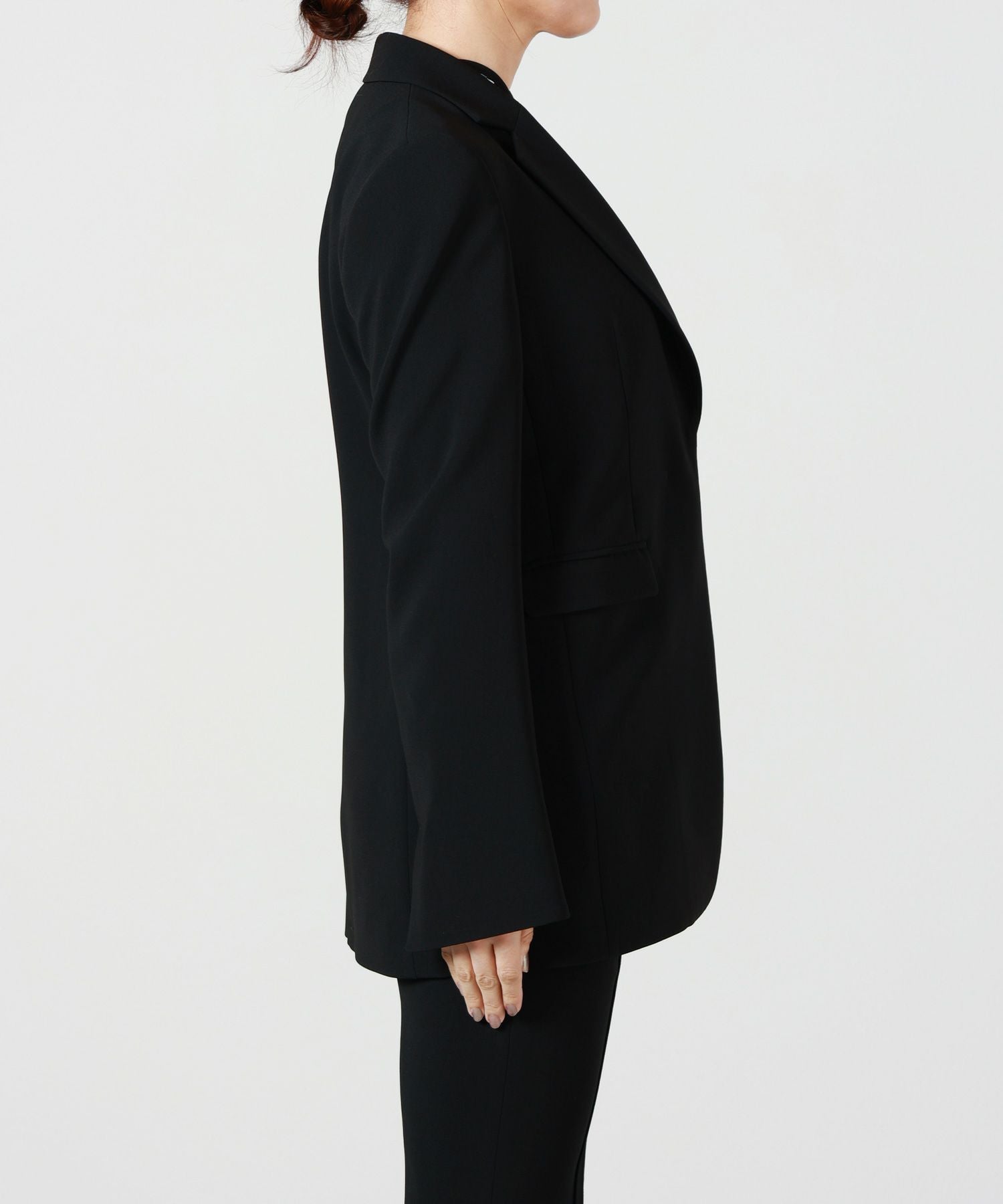 Mame Kurogouchi(マメ クロゴウチ)】 Acetate Polyester Collarless
