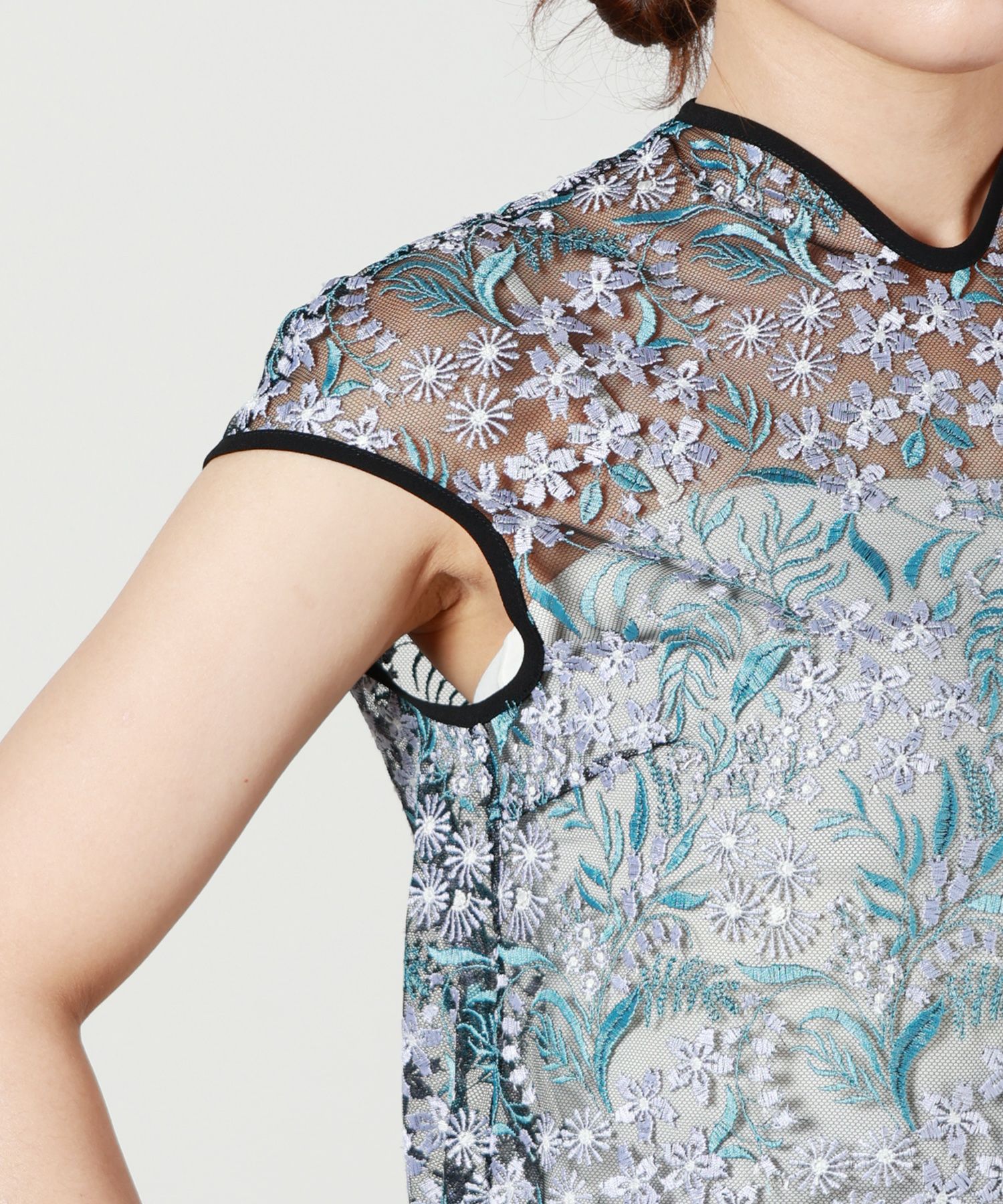 Mame Kurogouchi(マメ クロゴウチ)】 Floral Lace French Sleeve Top