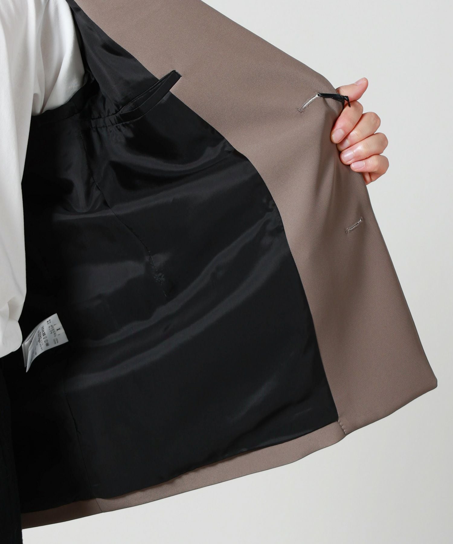 CULLNI(クルニ)】 Double Cloth Twill Zip Pcket Tailored Jacket