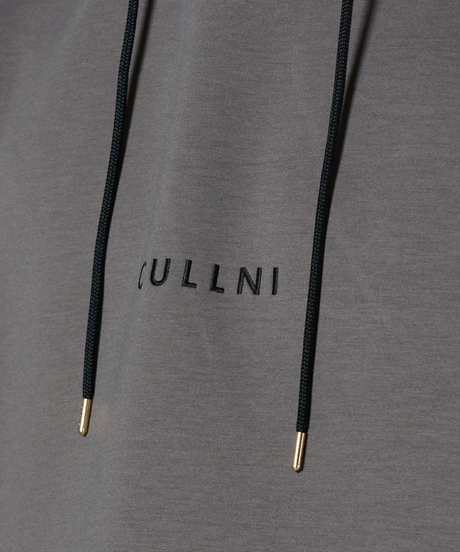 くるにーな CULLNI(クルニ)】 CULLNI Logo Embroidery Hoodie｜PARIGOT ONLINE