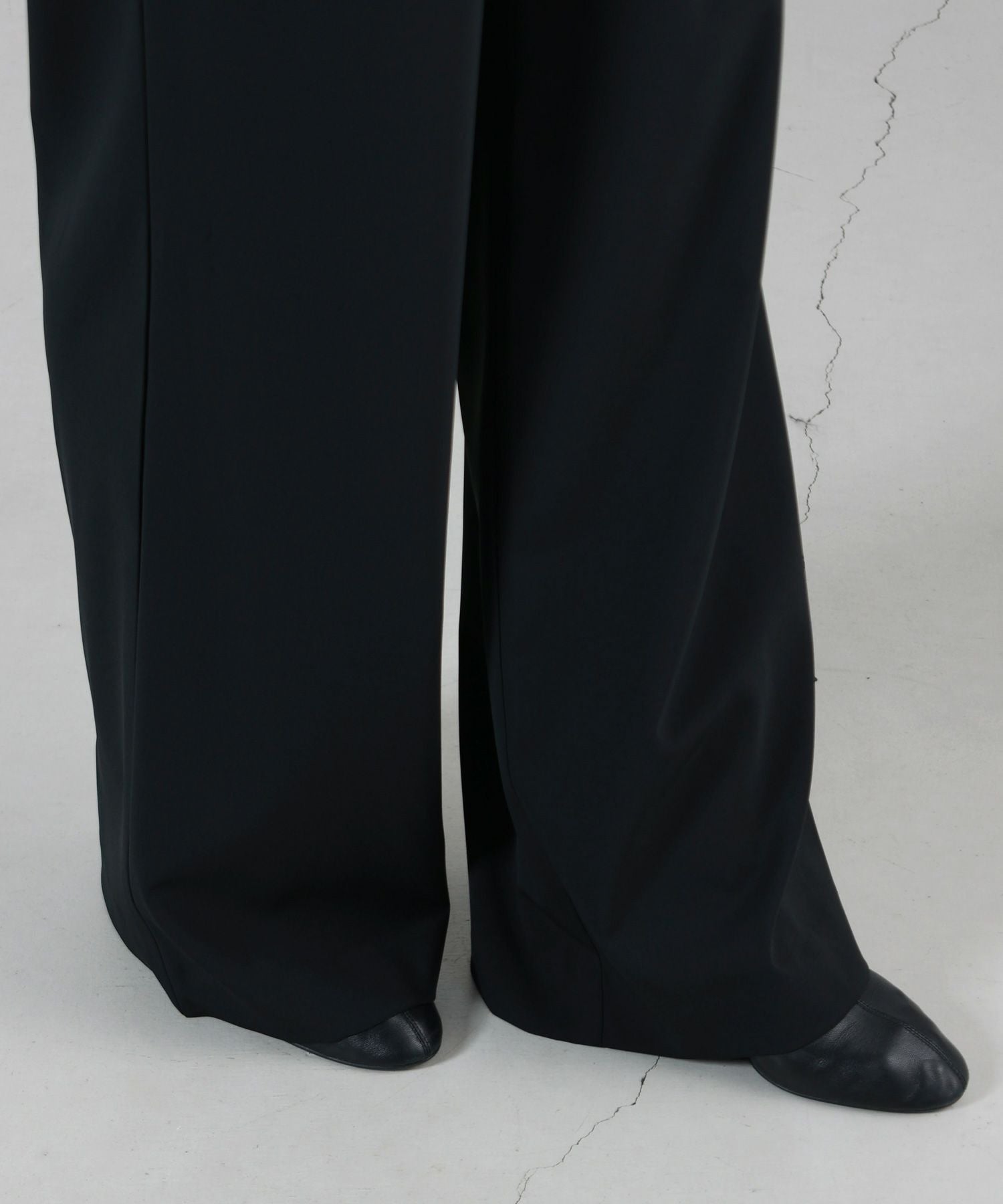 HYKE(ハイク)】 STRETCH WIDE LEG PANTS｜PARIGOT ONLINE（パリゴ