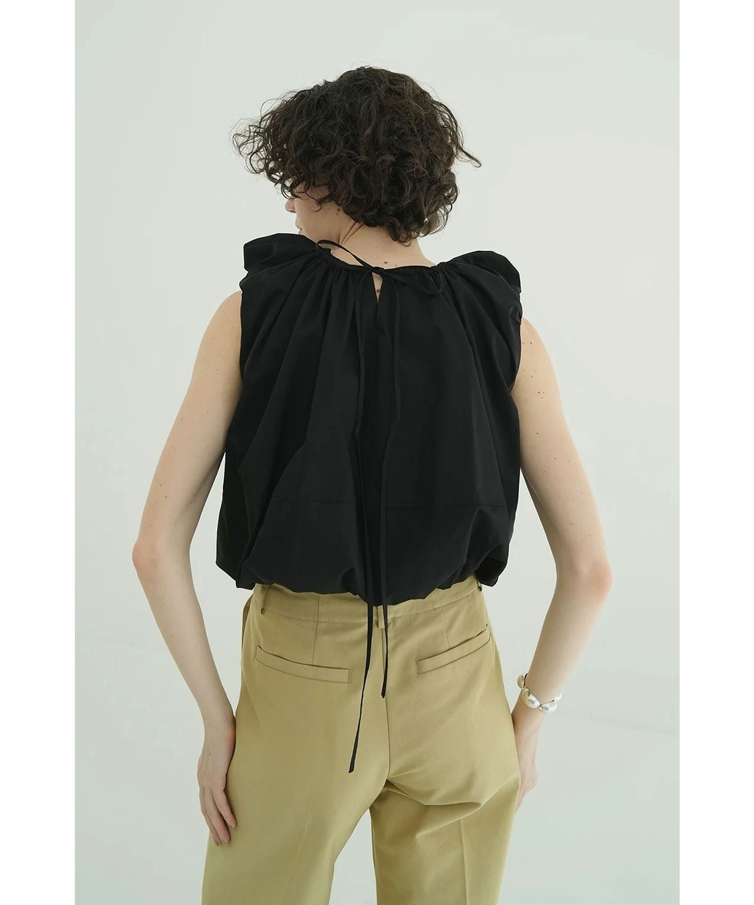 CLANE(クラネ)】 W FACE SLEEVELESS RIBBON TOPS｜PARIGOT ONLINE