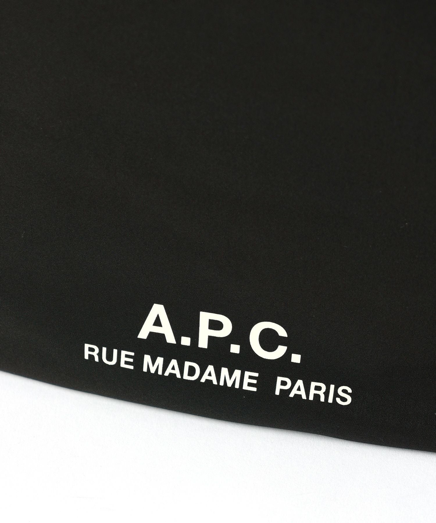 A.P.C.(アーペーセー)】 JOURNAL バッグ｜PARIGOT ONLINE（パリゴ