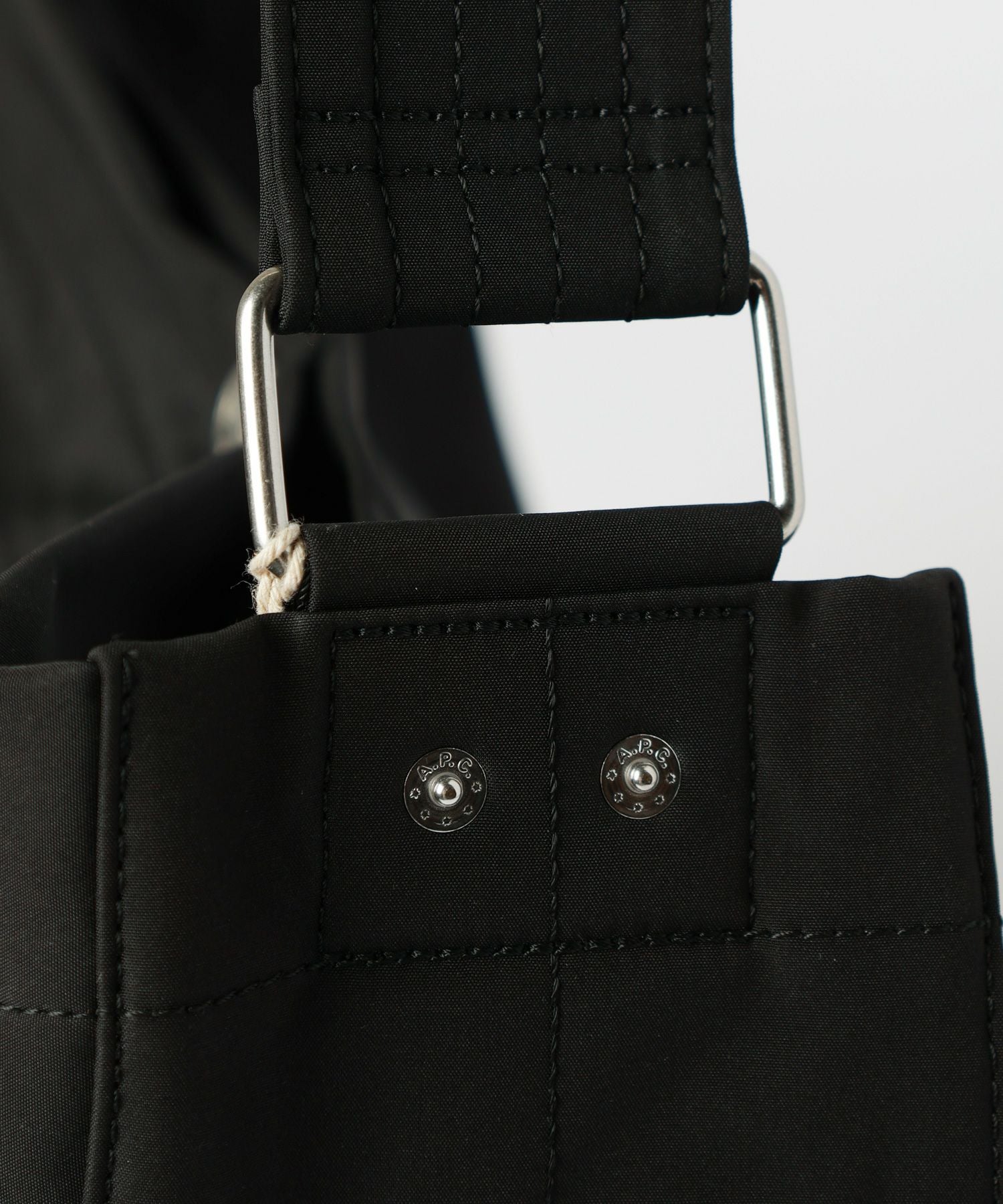 A.P.C.(アーペーセー)】 JOURNAL バッグ｜PARIGOT ONLINE（パリゴ