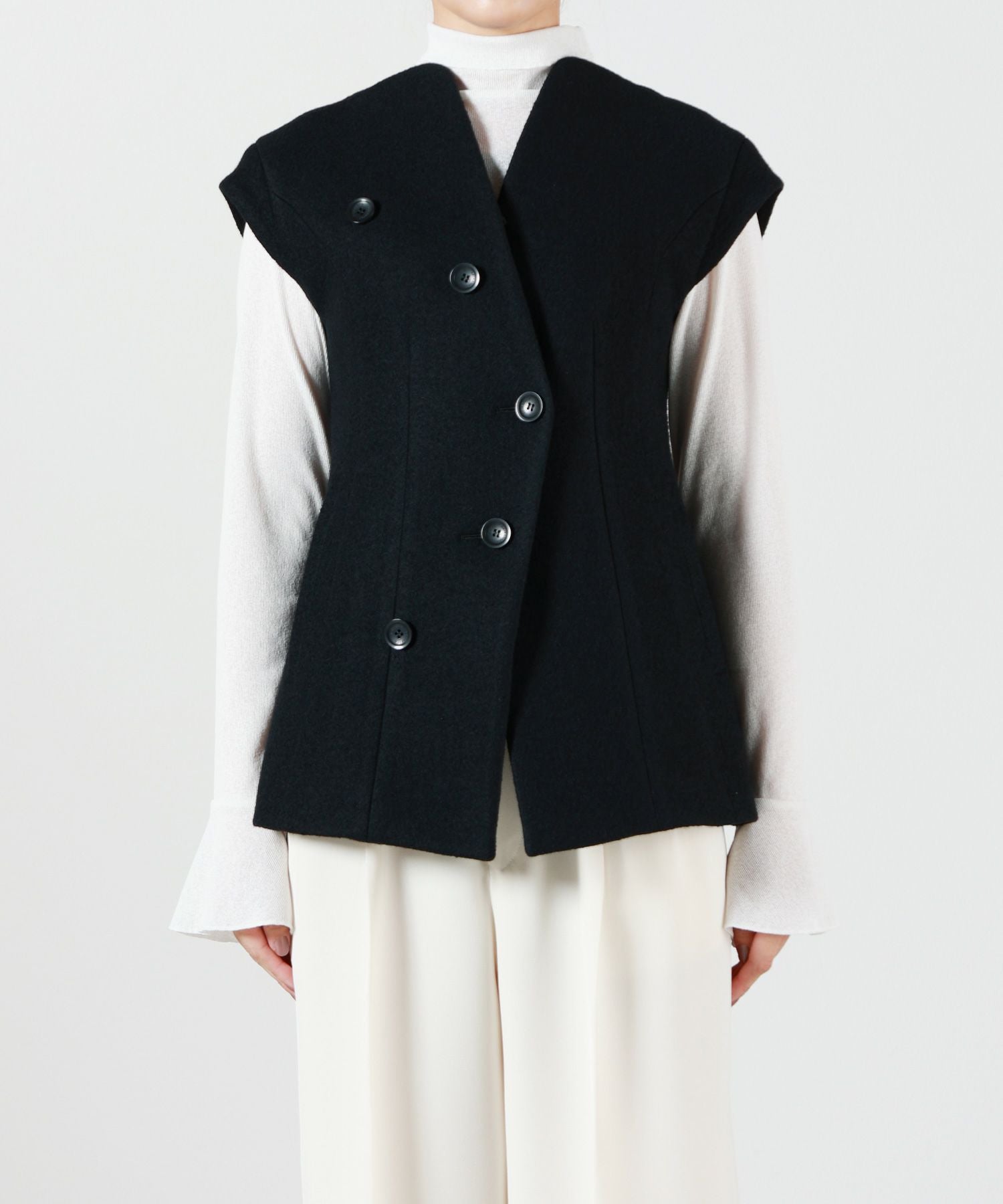 AKIRANAKA(アキラナカ)】 VEST｜PARIGOT ONLINE（パリゴオンライン）