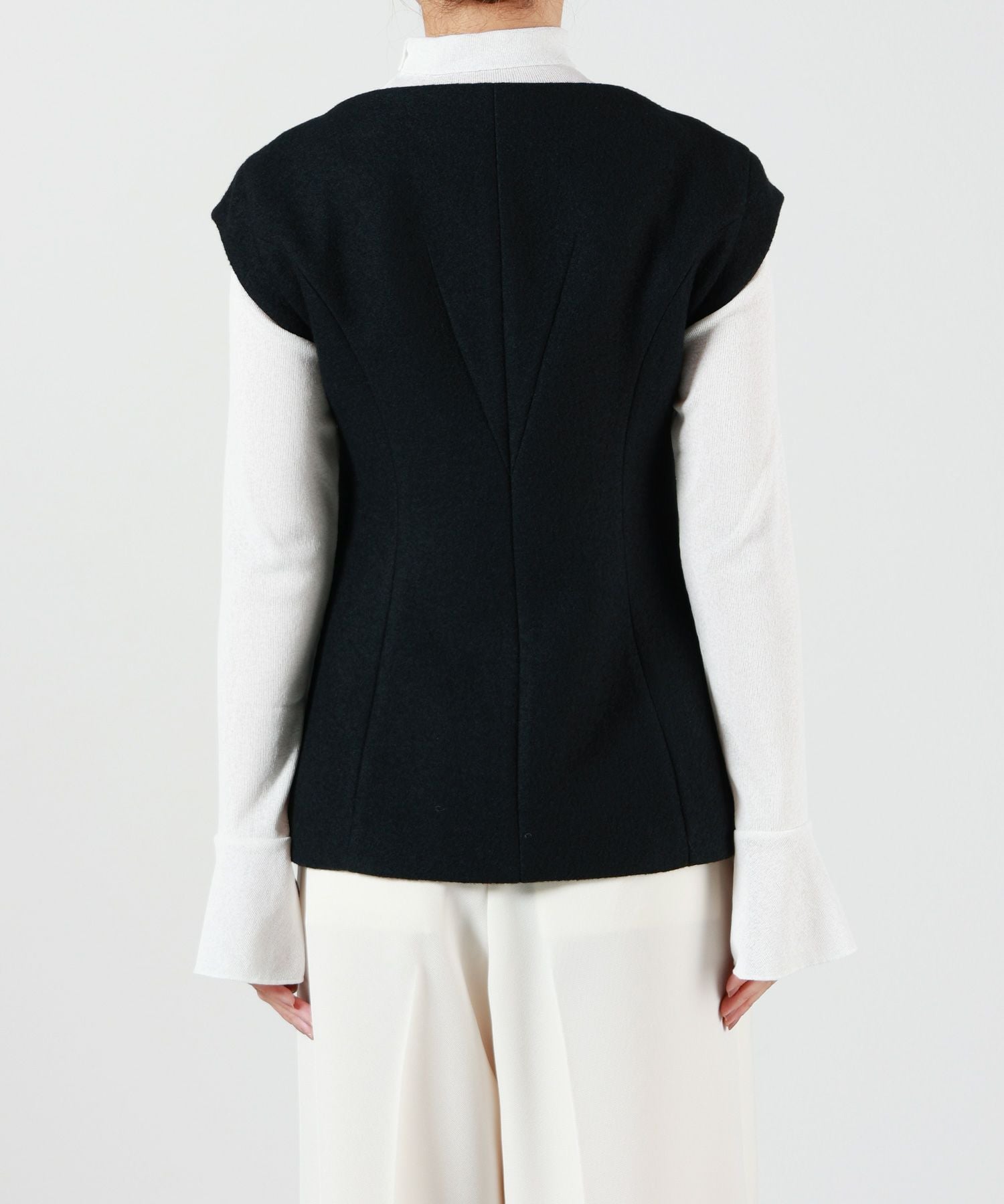 AKIRANAKA(アキラナカ)】 VEST｜PARIGOT ONLINE（パリゴオンライン）