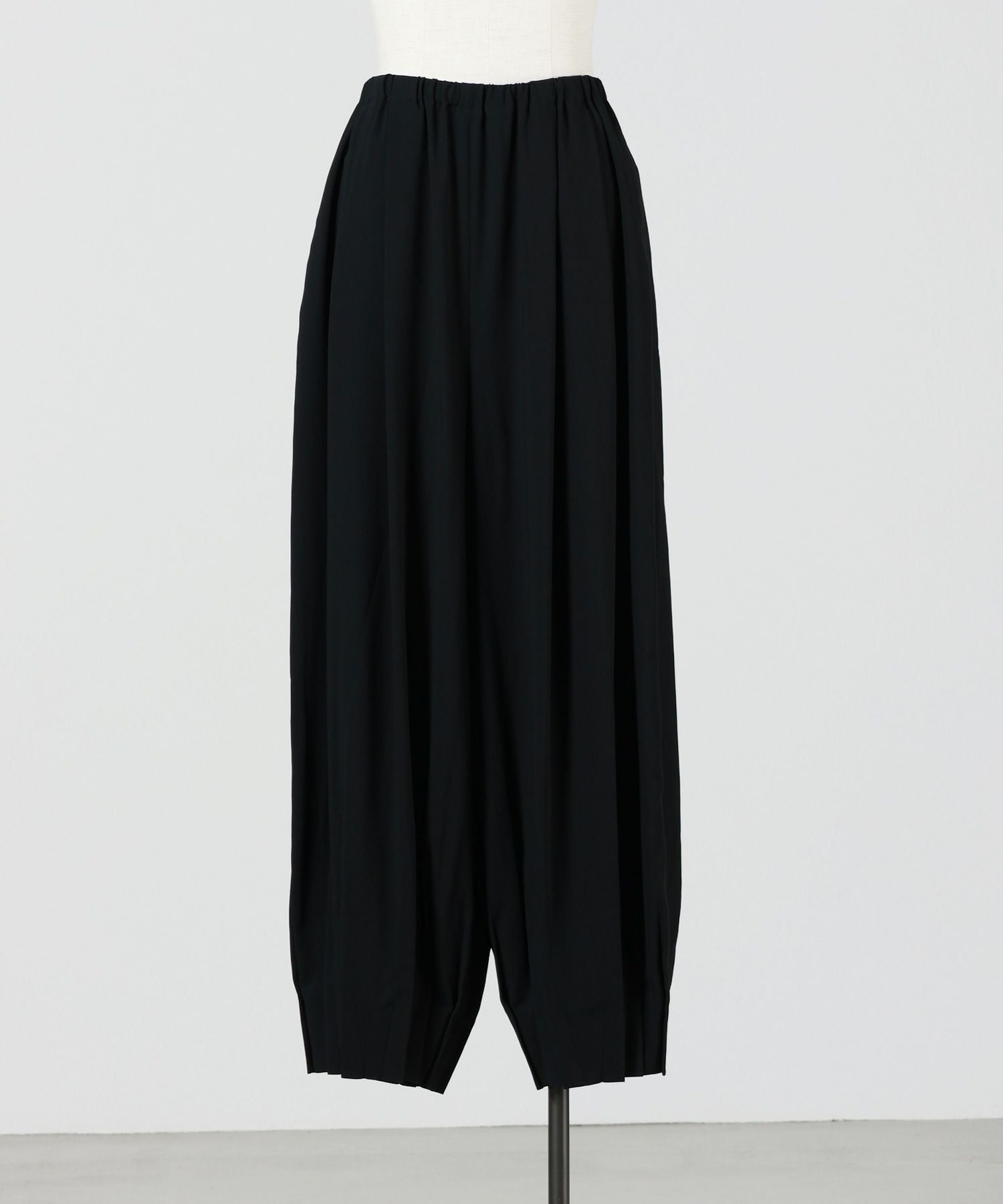 ENFOLD(エンフォルド)】 TACK-HEM PANTS｜PARIGOT ONLINE（パリゴ