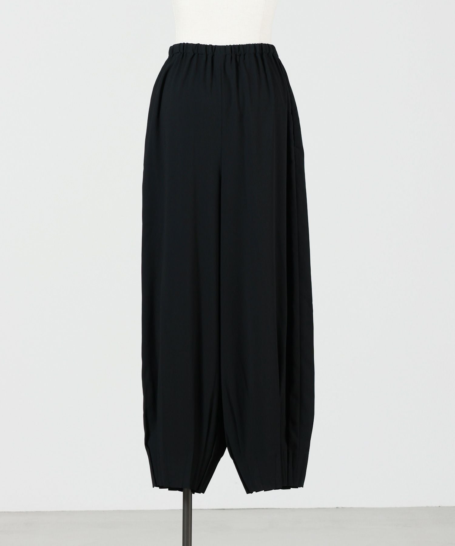 ENFOLD(エンフォルド)】 TACK-HEM PANTS｜PARIGOT ONLINE（パリゴ