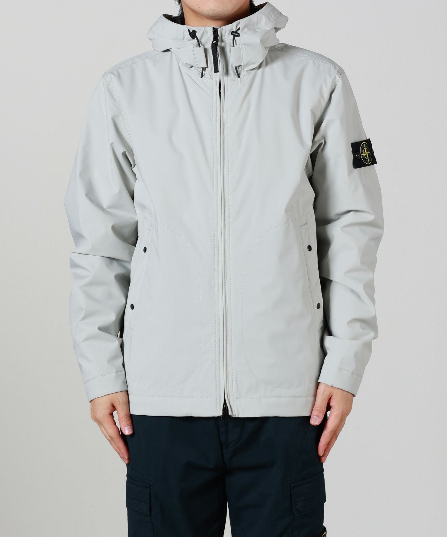 STONE ISLAND(ストーンアイランド)】 ZIP-UP HOODED ジャケット