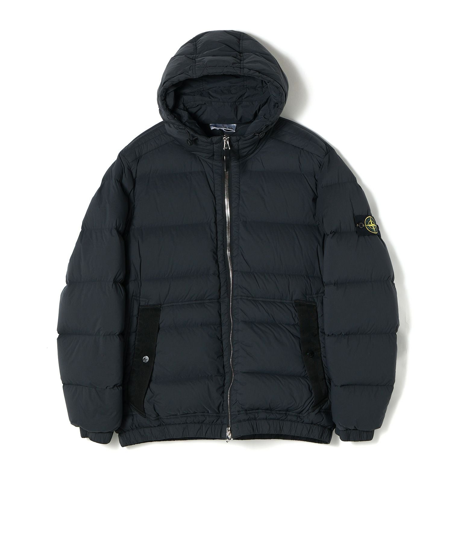 STONE ISLAND(ストーンアイランド)】 SEAMLESS TUNNEL NYLON ダウン