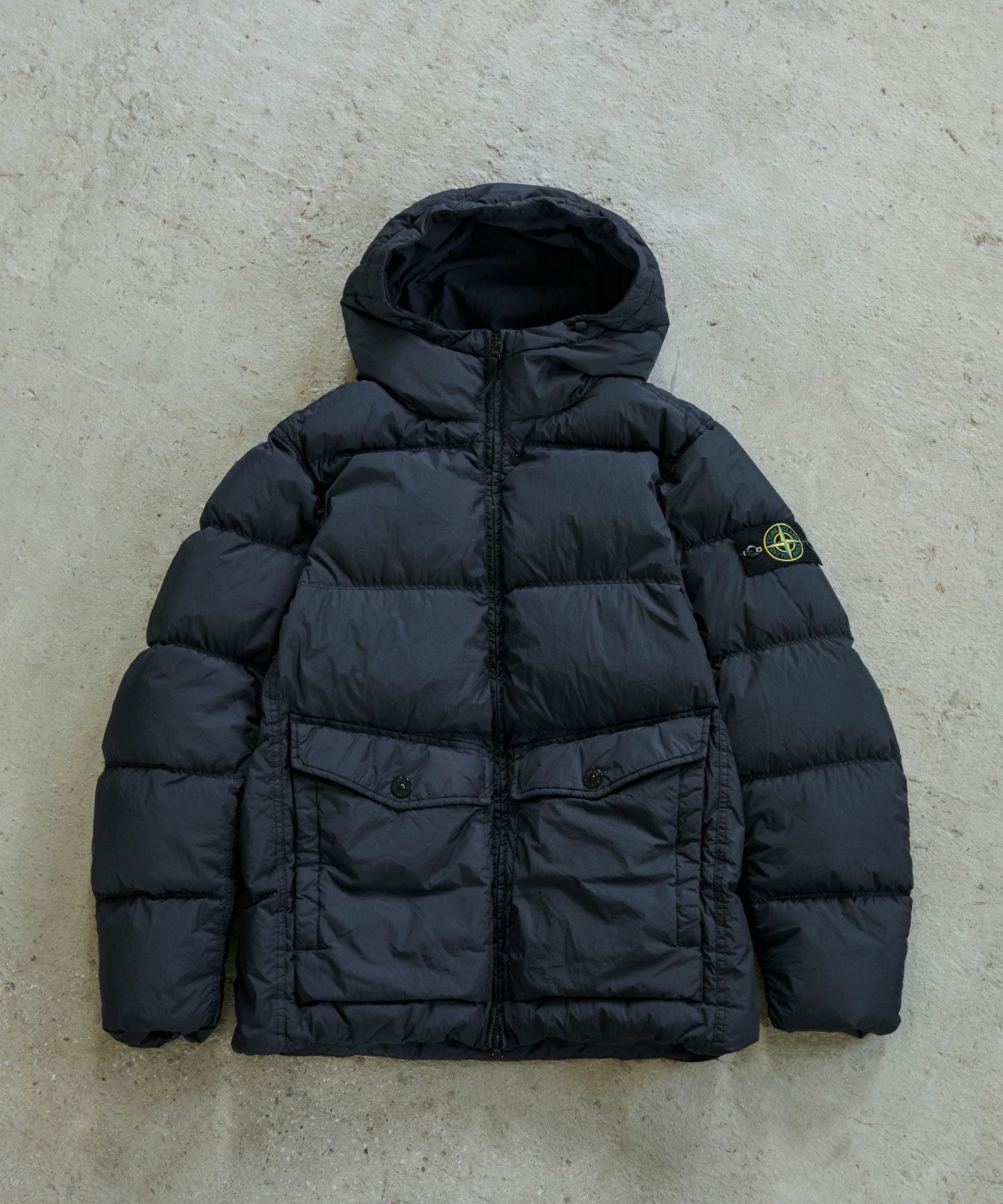 STONE ISLAND(ストーンアイランド)】 RECYCLED NYLON ジャケット