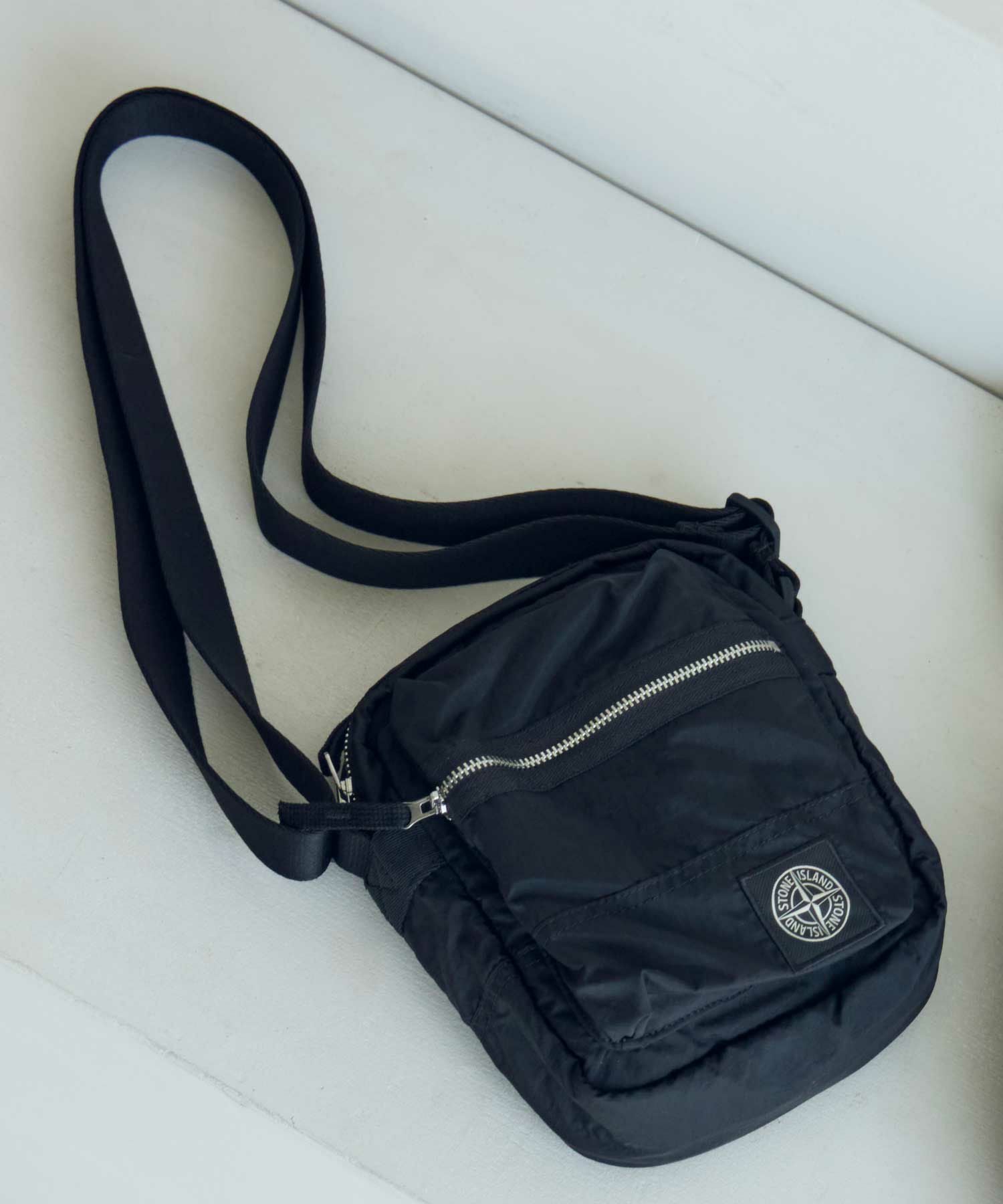 STONE ISLAND(ストーンアイランド)】 ポーチバッグ フロントポケット
