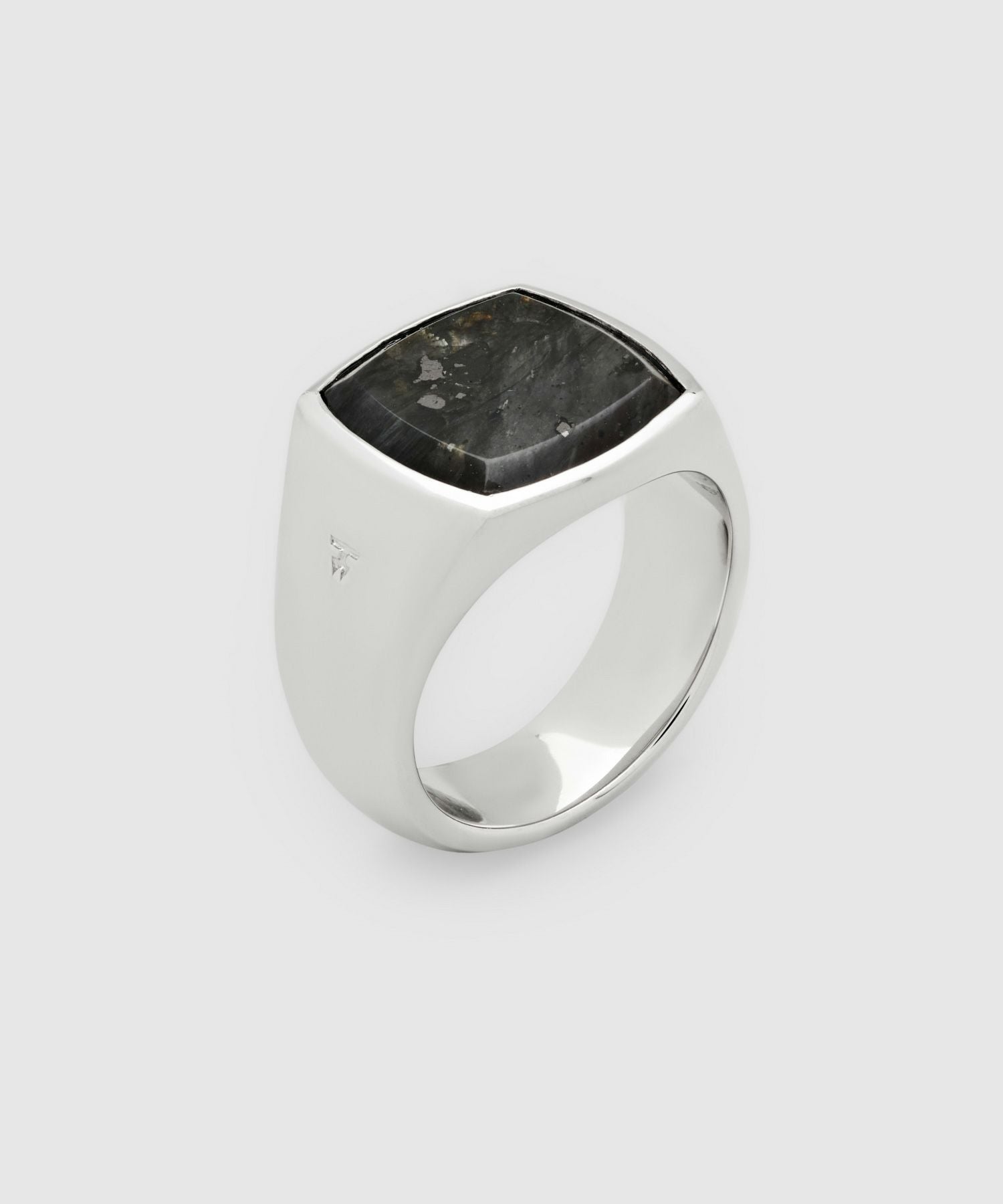 TOM WOOD(トムウッド)】 Cushion Black Larvikite リング(Men's size