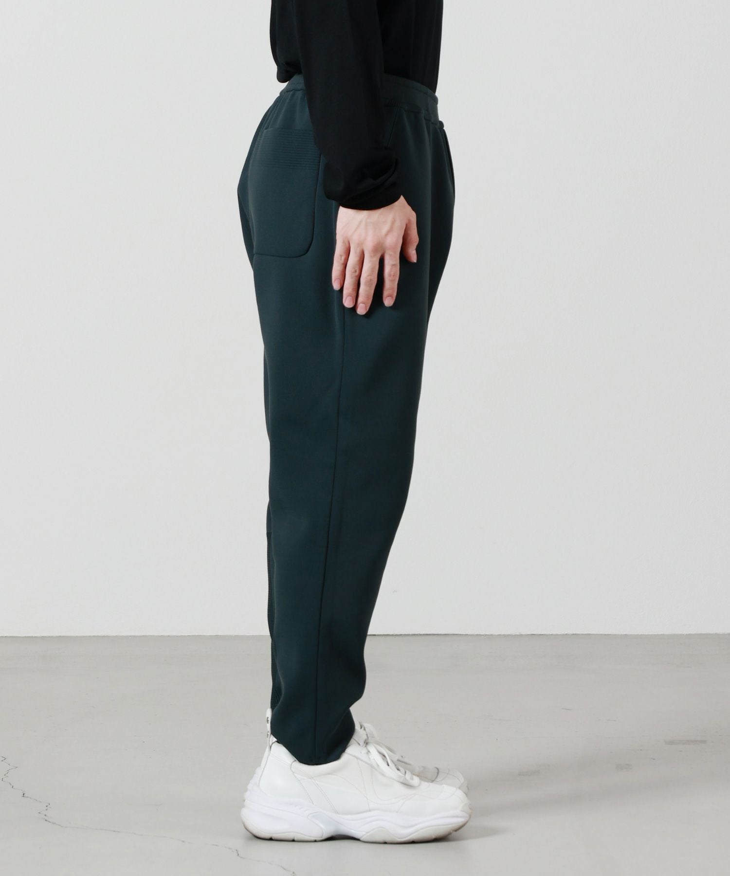 CFCL(シーエフシーエル)】 MILAN TAPERED PANTS｜PARIGOT ONLINE