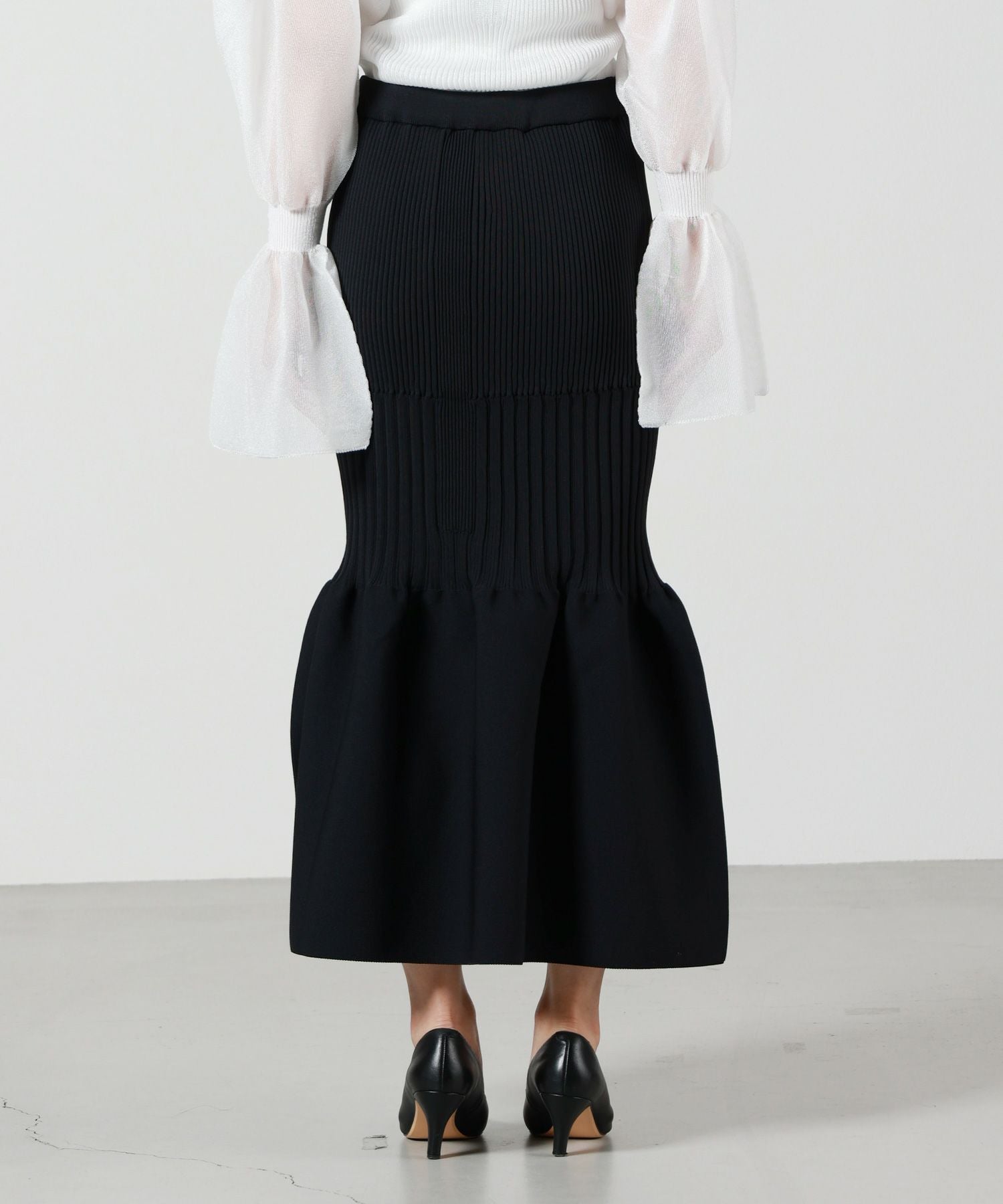 CFCL(シーエフシーエル)】 FLUTED MERMAID SKIRT｜PARIGOT ONLINE