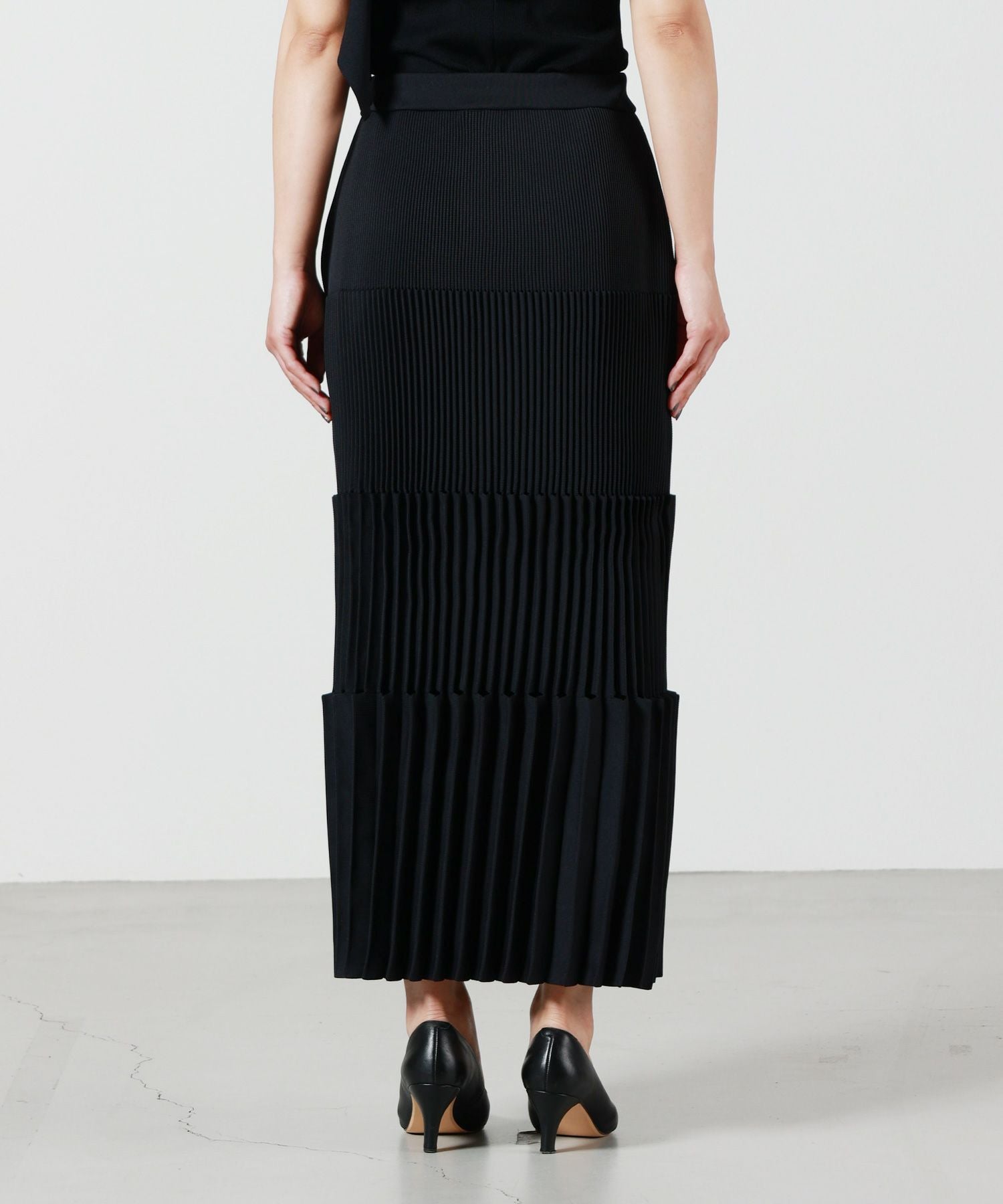 CFCL(シーエフシーエル)】 ACCORDION SKIRT｜PARIGOT ONLINE（パリゴ