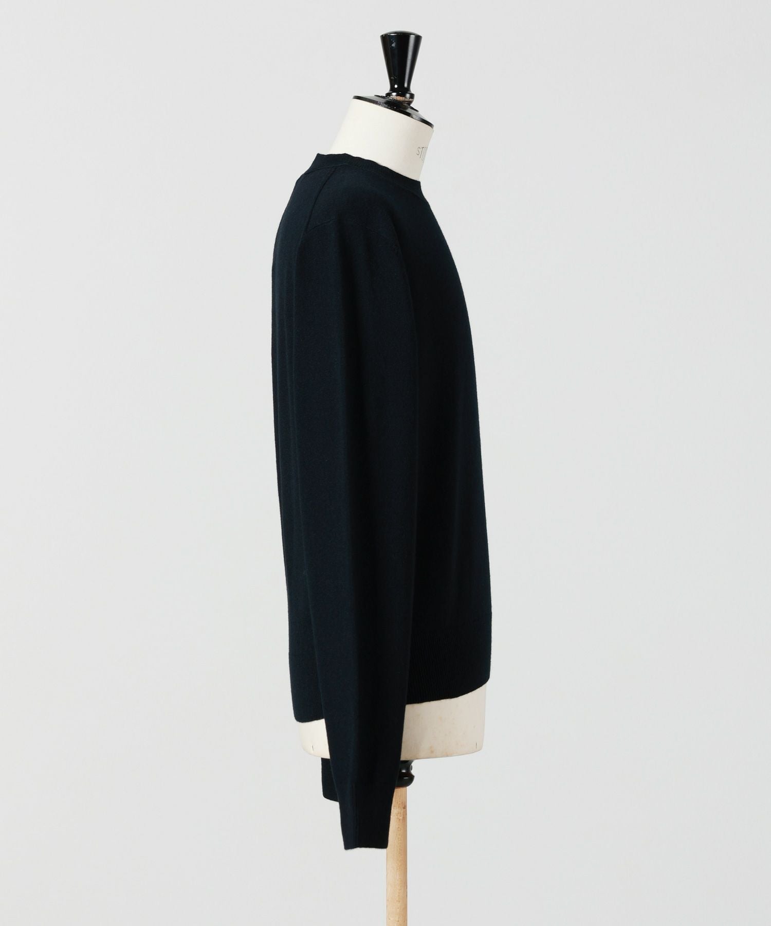 Acne Studios(アクネストゥディオズ)】 FACEロゴニット｜PARIGOT