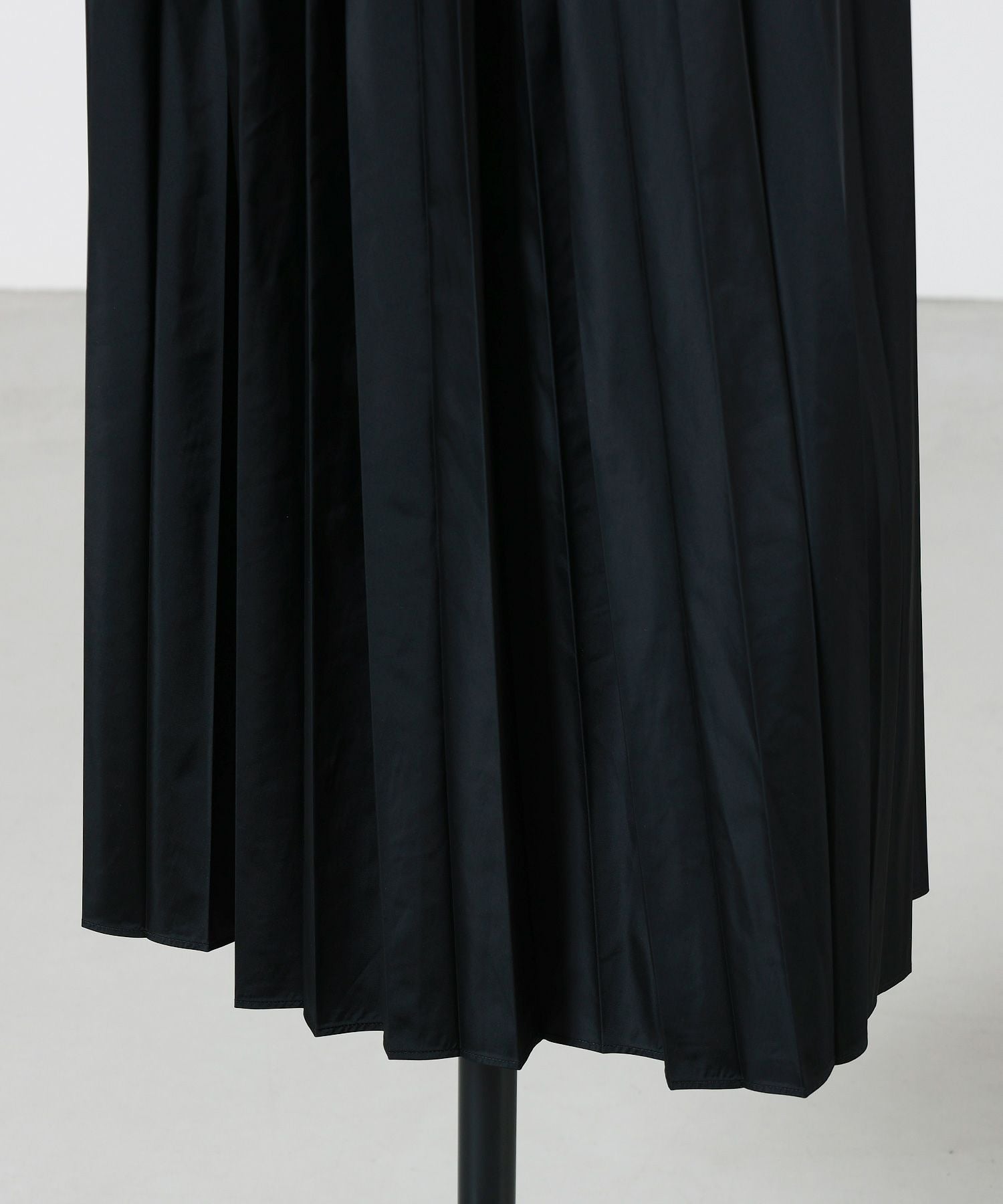 ENFOLD(エンフォルド)】 SQUARE-PLEATS SKIRT｜PARIGOT ONLINE（パリゴ
