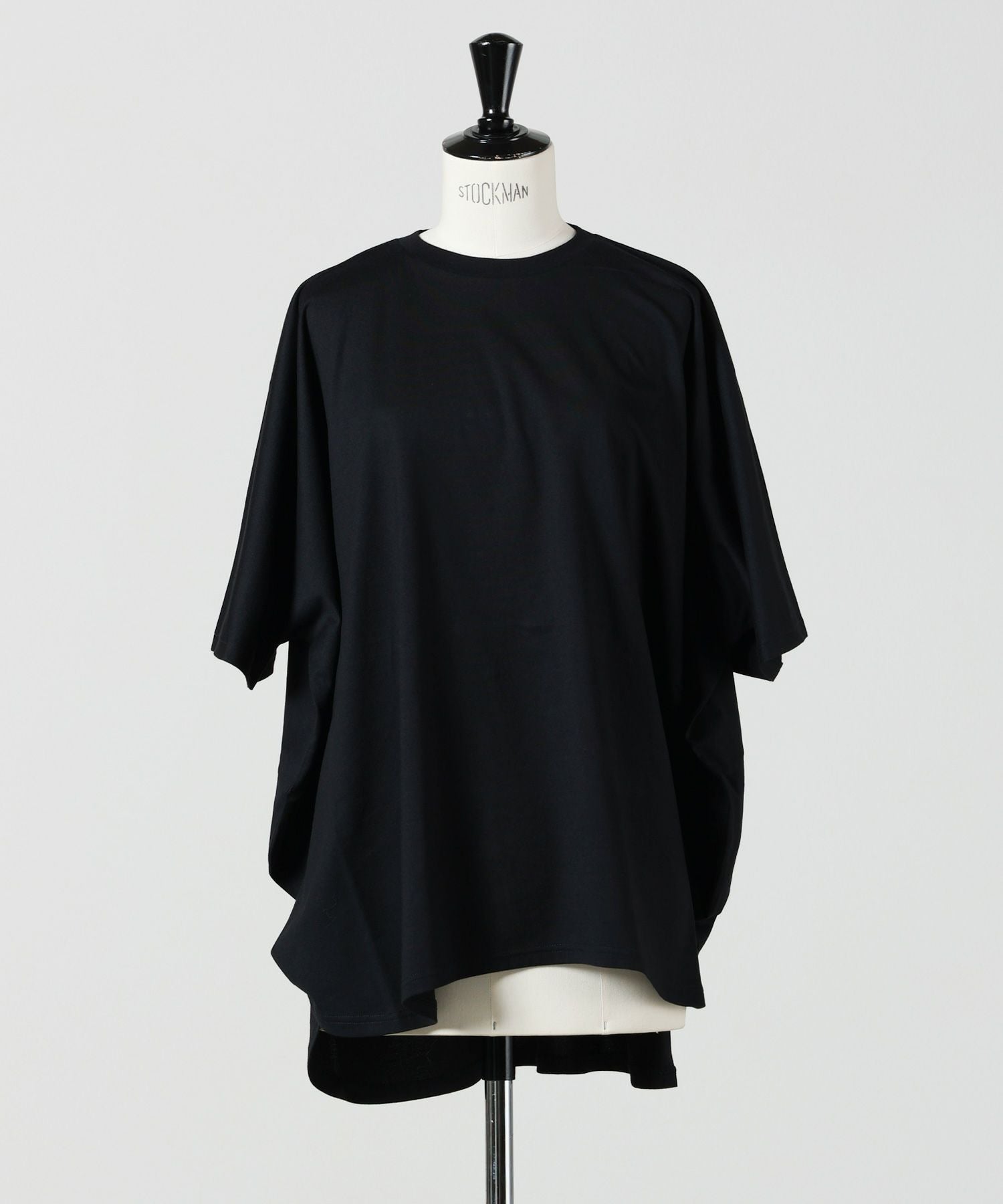 ENFOLD(エンフォルド)】 HALF-SLEEVES HEXAGON T-SHIRT｜PARIGOT