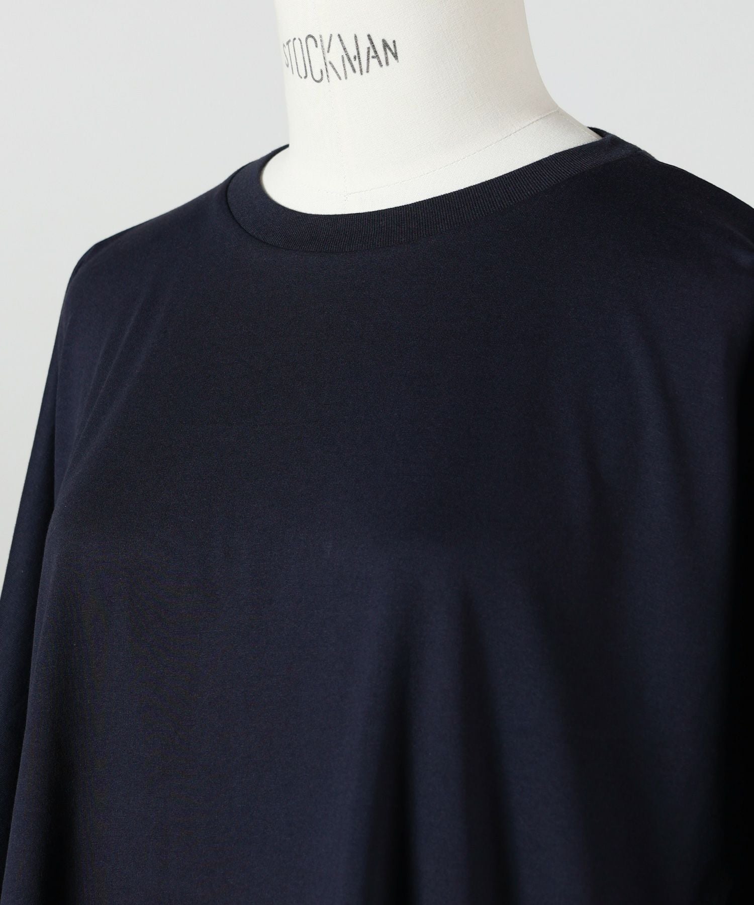 ENFOLD(エンフォルド)】 HALF-SLEEVES HEXAGON T-SHIRT｜PARIGOT