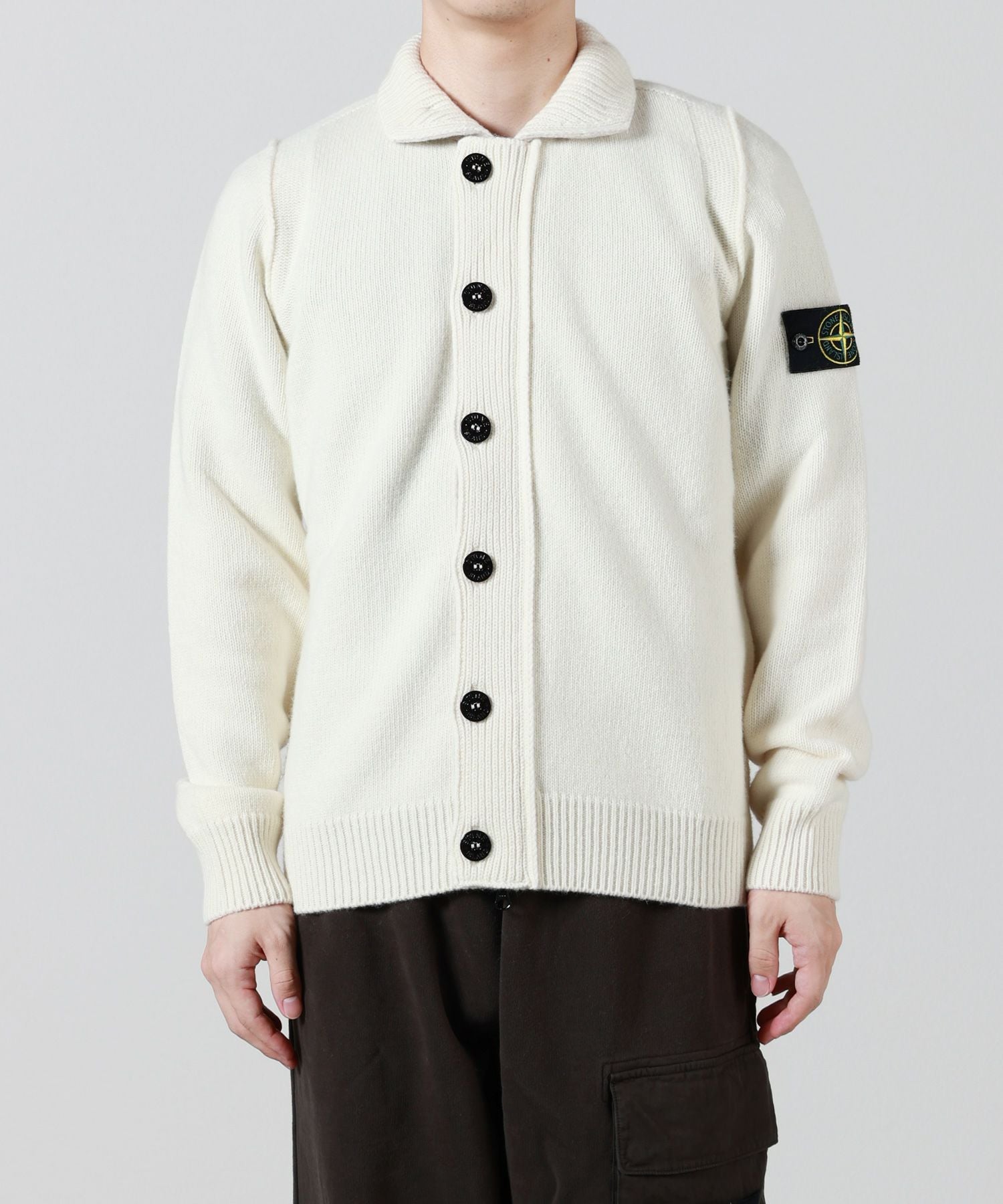 STONE ISLAND(ストーンアイランド)】 ボタン付きジャンパー フェルト