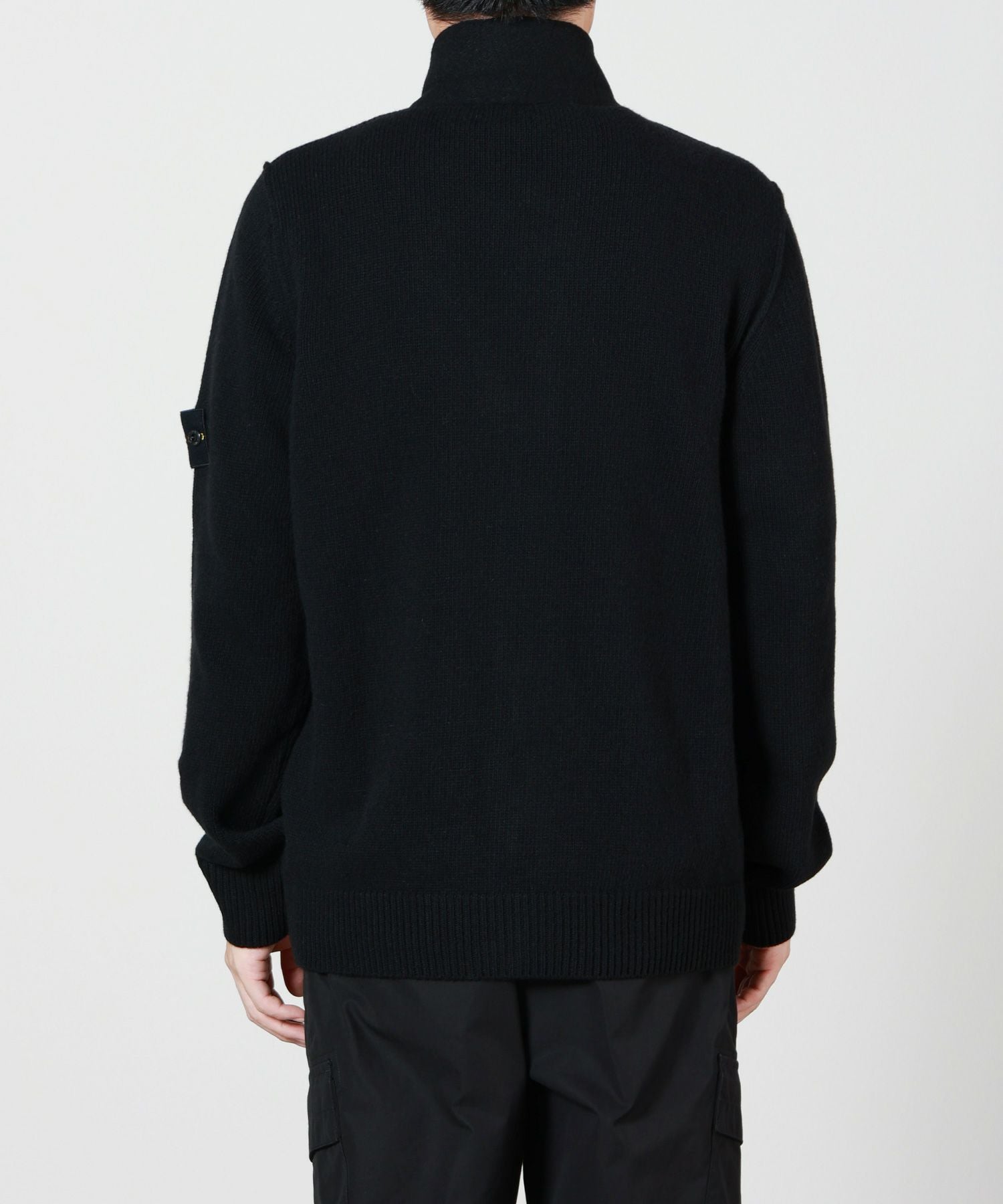 STONE ISLAND(ストーンアイランド)】 ボタン付きジャンパー フェルト