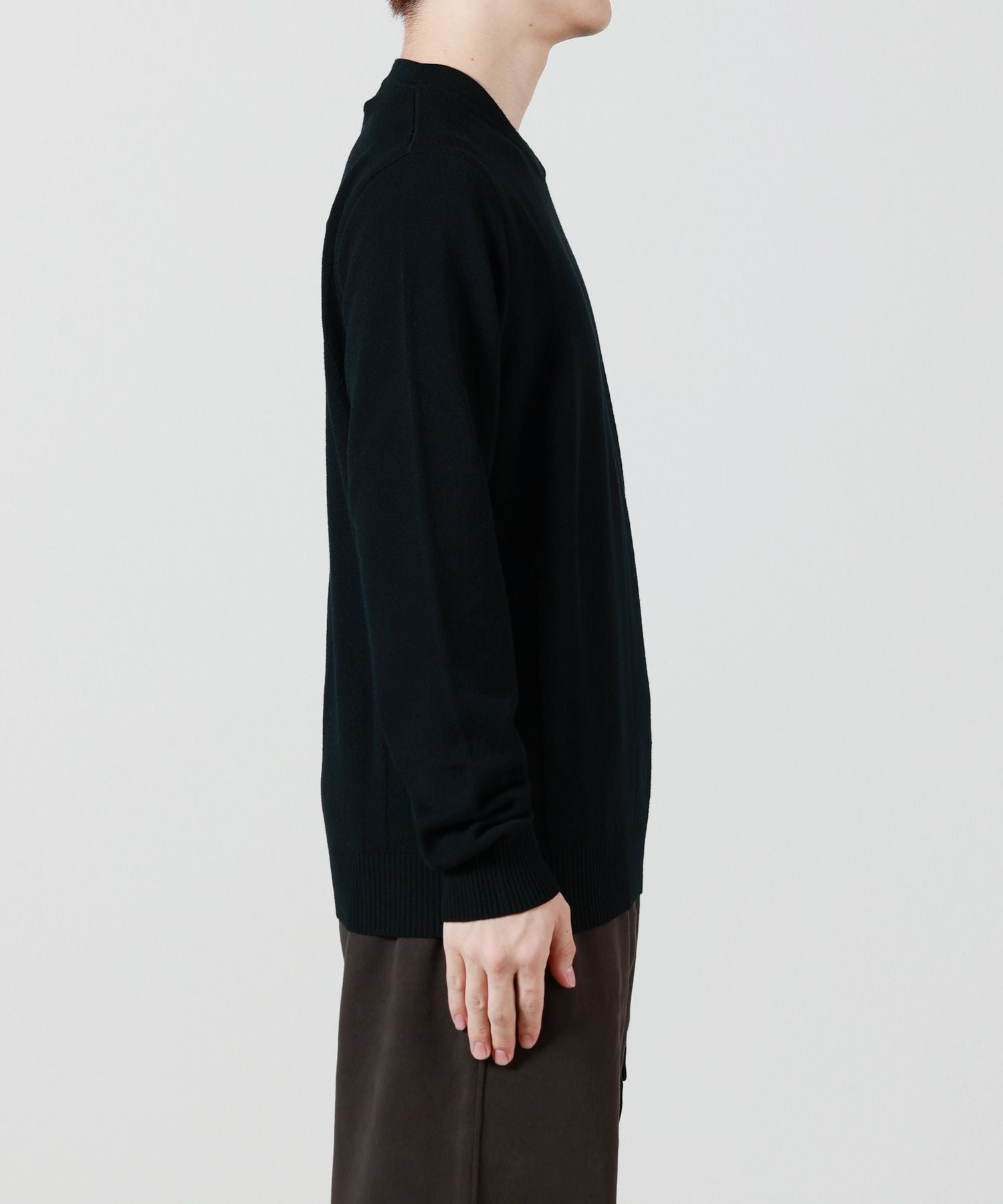ストーンアイランド クルーネックニットSTRETCH RWS WOOL ブラック STONE ISLAND（ストーン アイランド） ニット STRETCH RWS WOOL