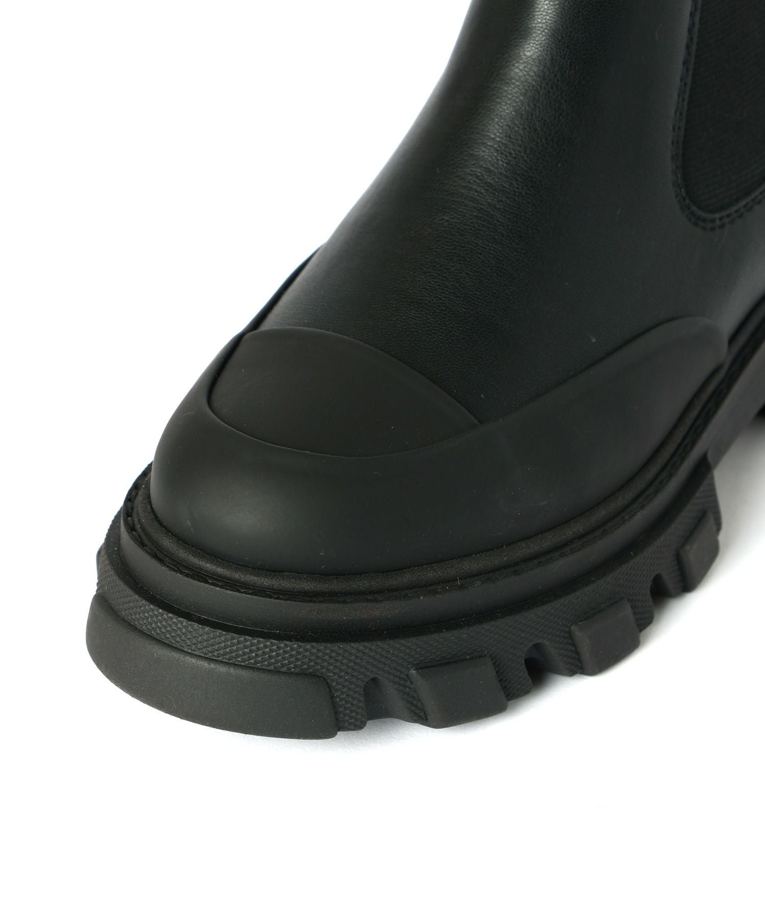 GANNI(ガニー)】 CLEATED MID CHELSEA BOOTS｜PARIGOT ONLINE（パリゴ
