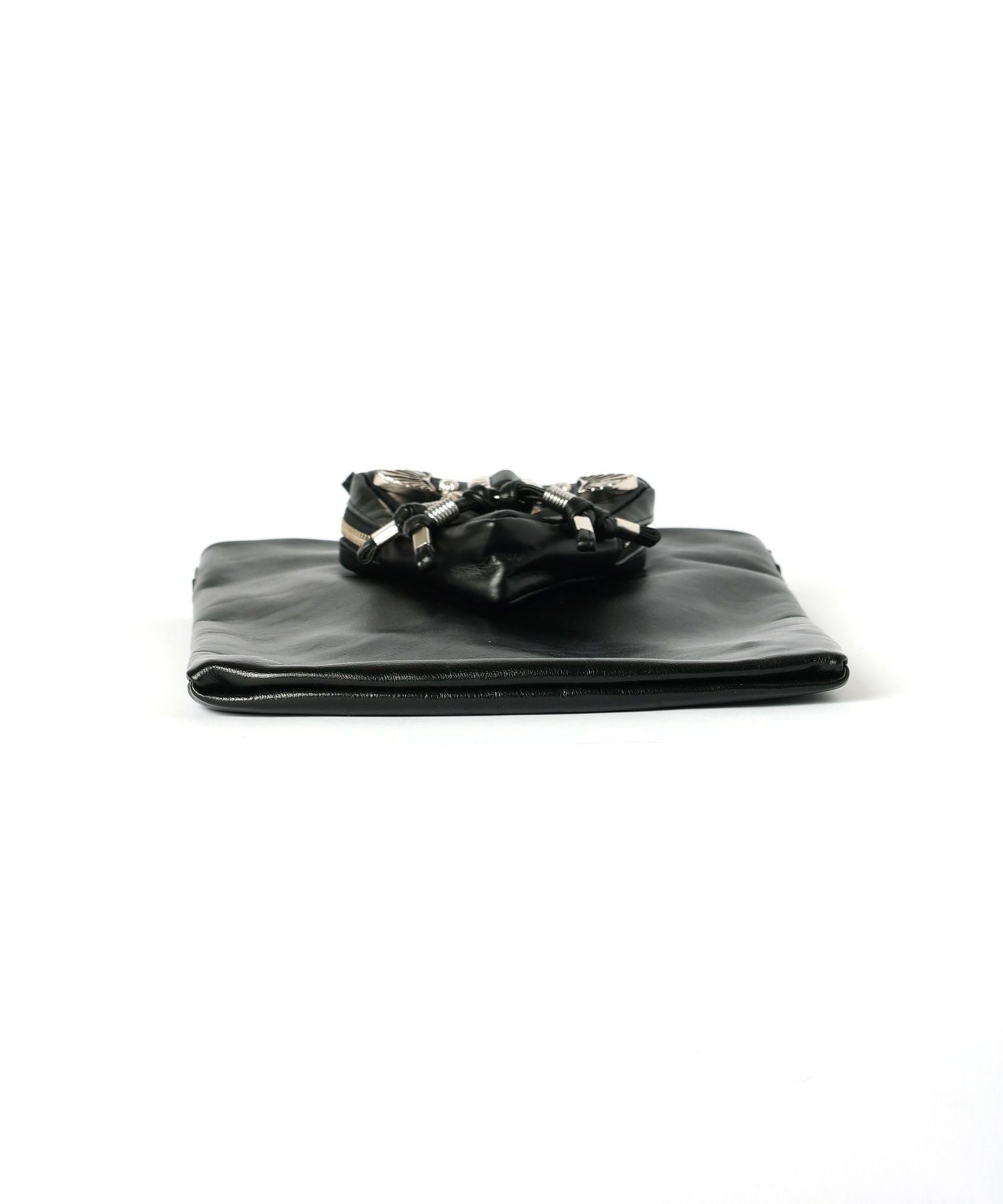 TOGA TOO(トーガトゥー)】 TRIANGLE POUCH BAG｜PARIGOT ONLINE