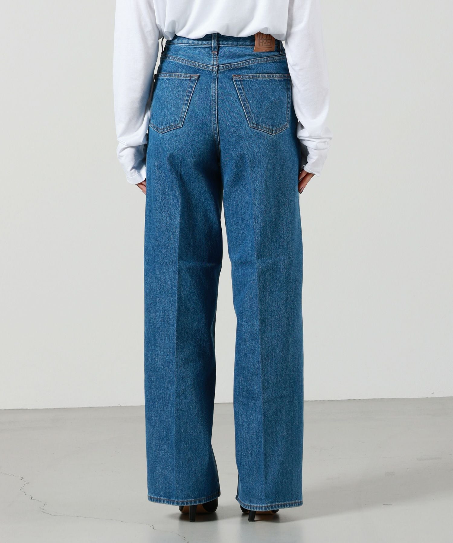 TOTEME(トーテム)】 Wide leg denim｜PARIGOT ONLINE（パリゴオンライン）